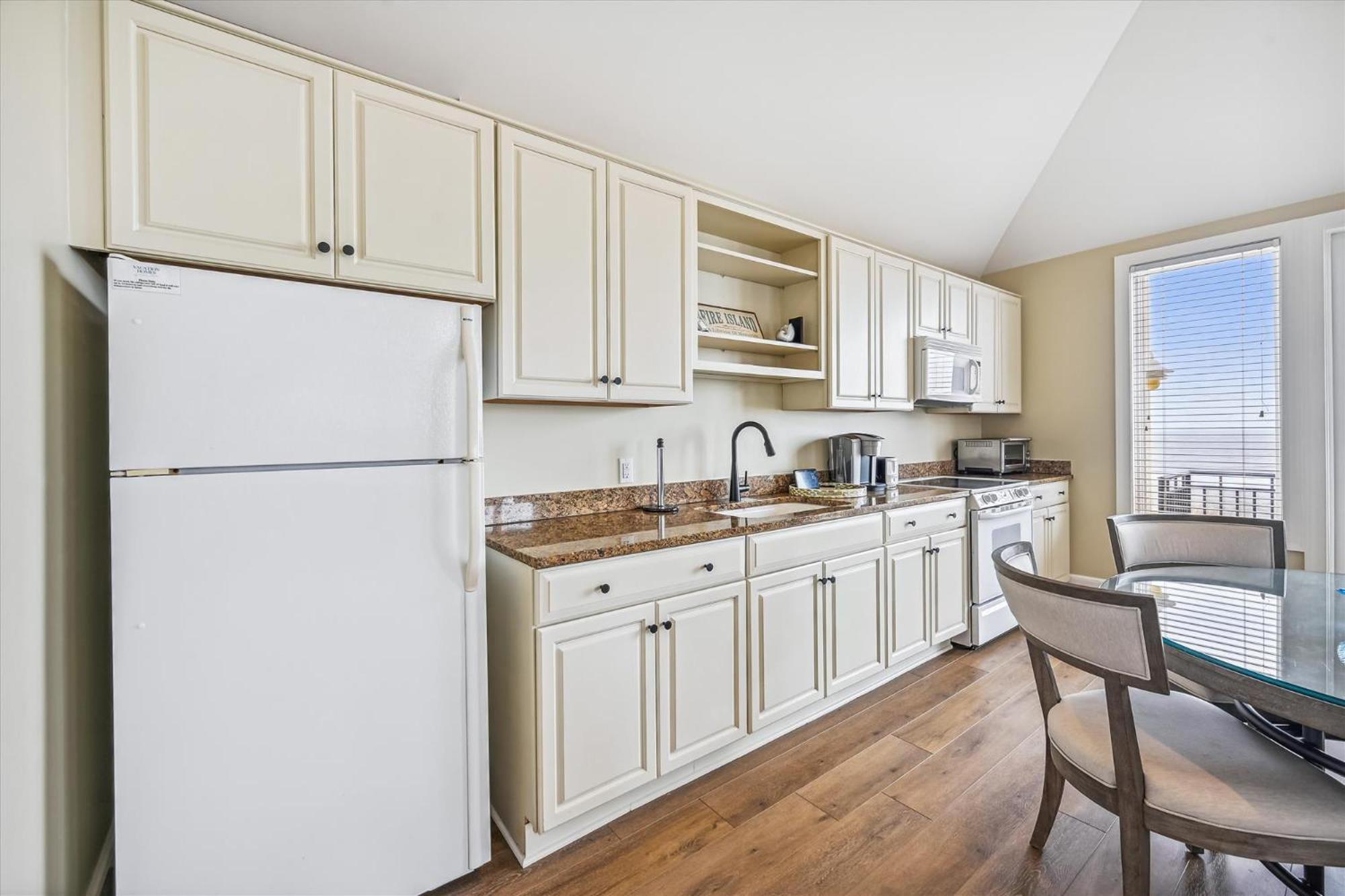 4 Collier Rd- Oceanfront, Private Pool, Elevator, Free Activities Included