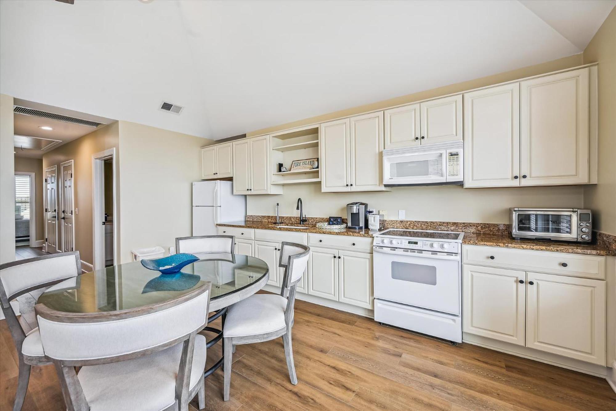 Holiday home 4 Collier Rd- Oceanfront, Private Pool, Elevator, Free Activities Included Hilton Head Island