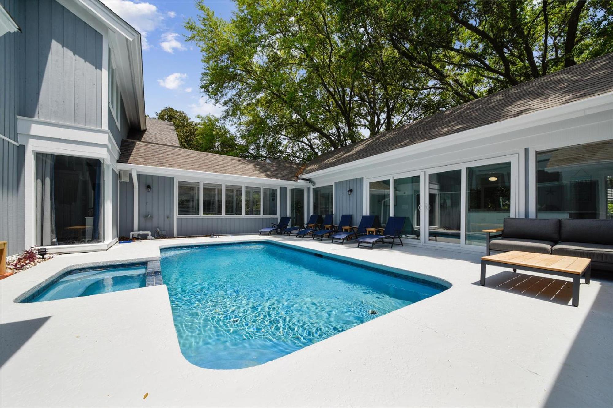 35 Full Sweep- Ideal Layout, Pool, Lagoon View, Game Room, Free Activities Included *