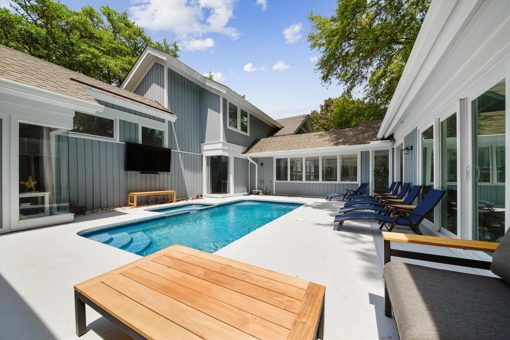35 Full Sweep- Ideal Layout, Pool, Lagoon View, Game Room, Free Activities Included