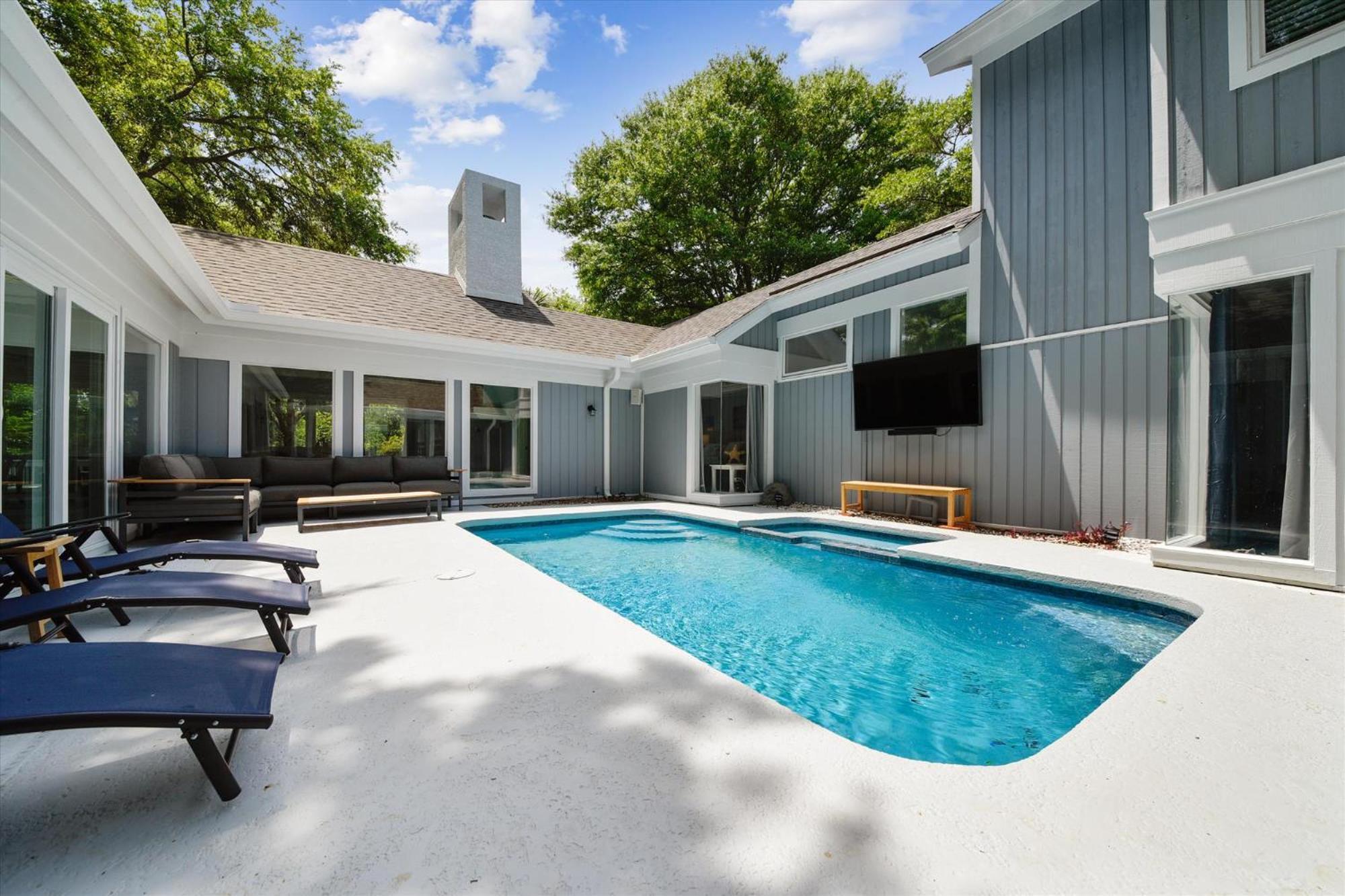 35 Full Sweep- Ideal Layout, Pool, Lagoon View, Game Room, Free Activities Included Hilton Head Island