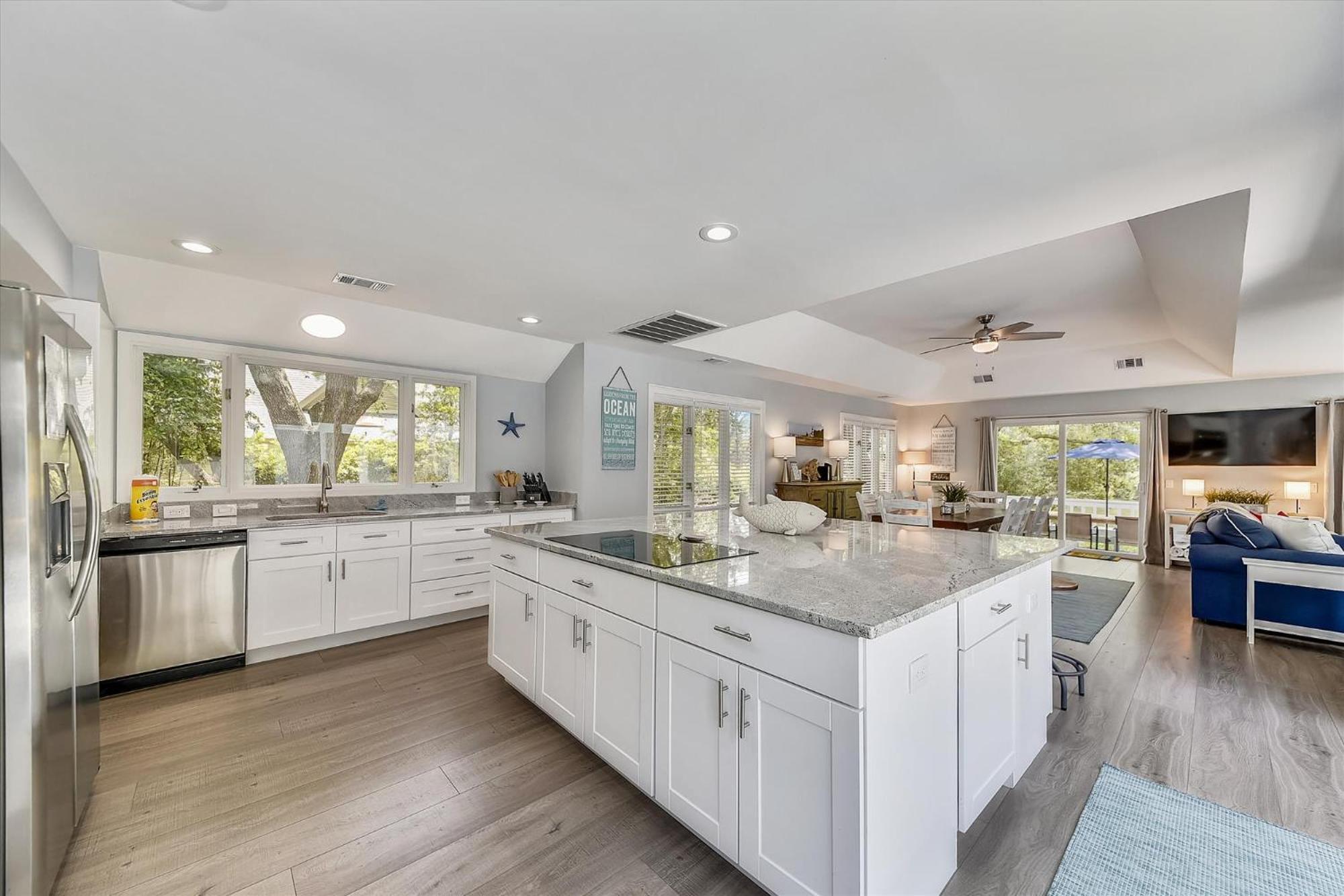 35 Full Sweep- Ideal Layout, Pool, Lagoon View, Game Room, Free Activities Included Holiday home Hilton Head Island