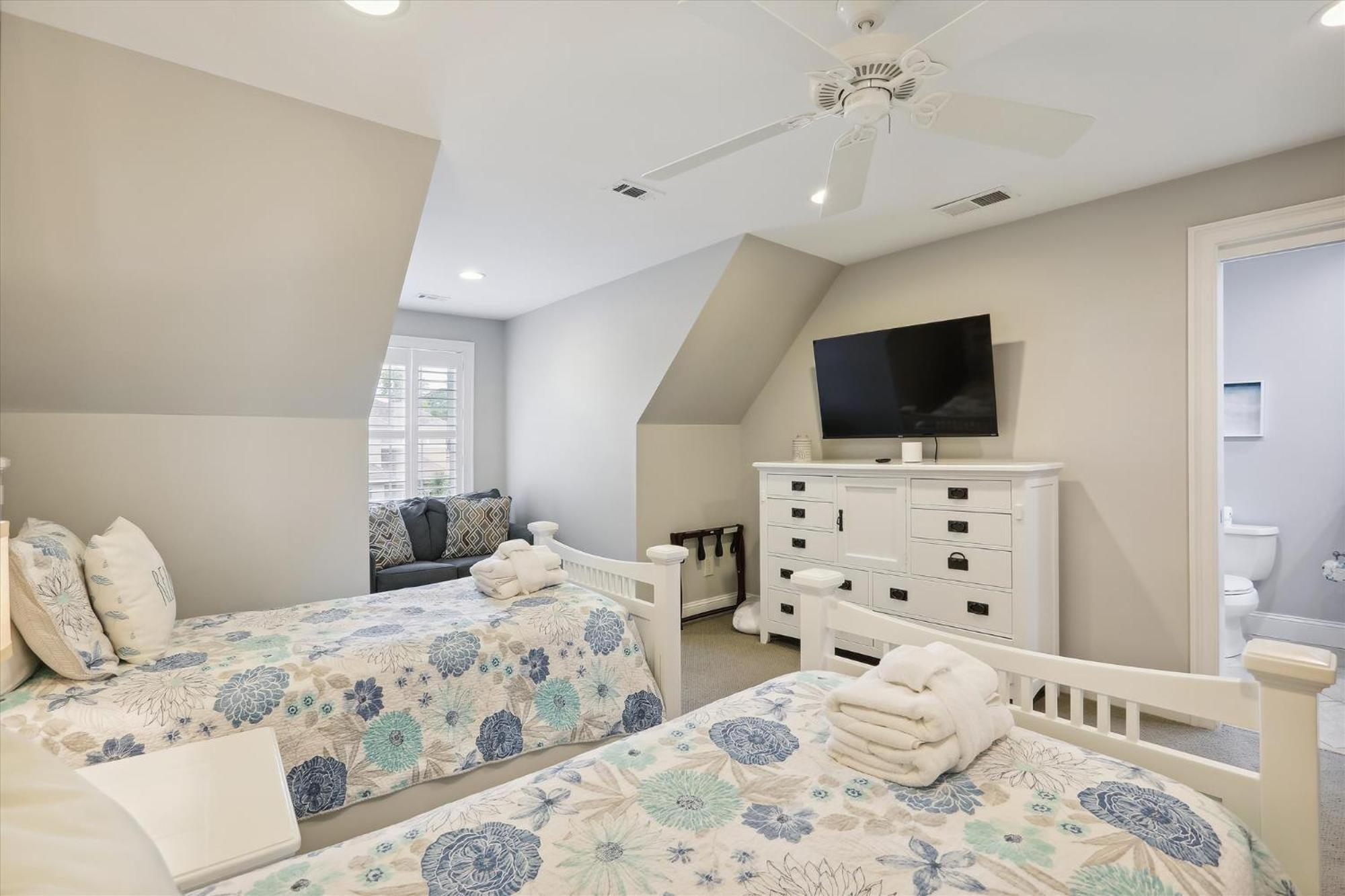 Holiday home 3 Surfwatch Way- Private Pool & Hot Tub, Short Walk To Beach, Free Activities Included Hilton Head Island