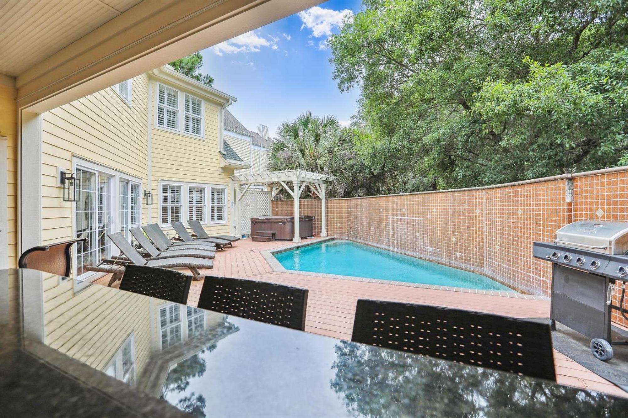 3 Surfwatch Way- Private Pool & Hot Tub, Short Walk To Beach, Free Activities Included Holiday home Hilton Head Island