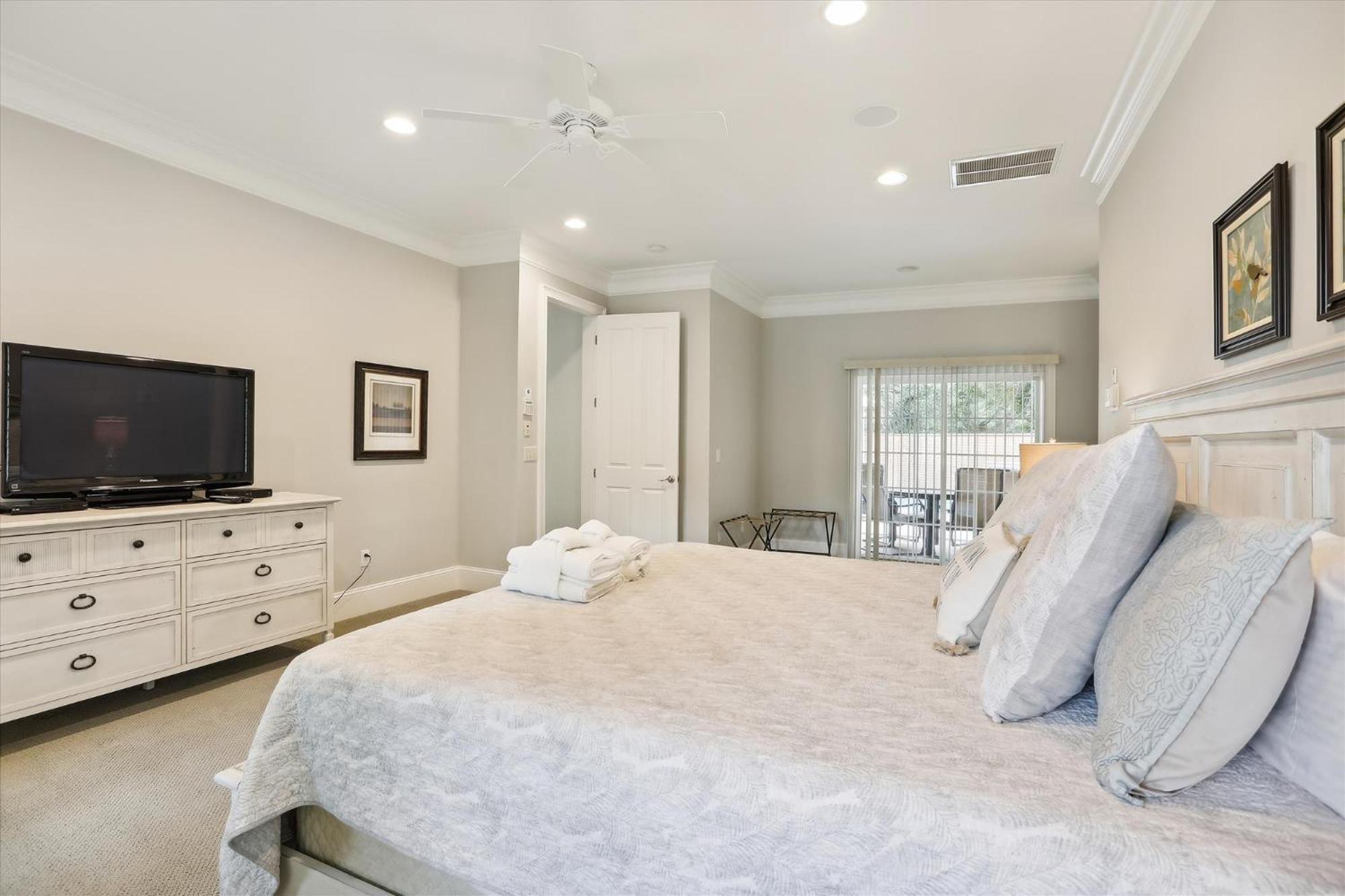 Holiday home 3 Surfwatch Way- Private Pool & Hot Tub, Short Walk To Beach, Free Activities Included Hilton Head Island