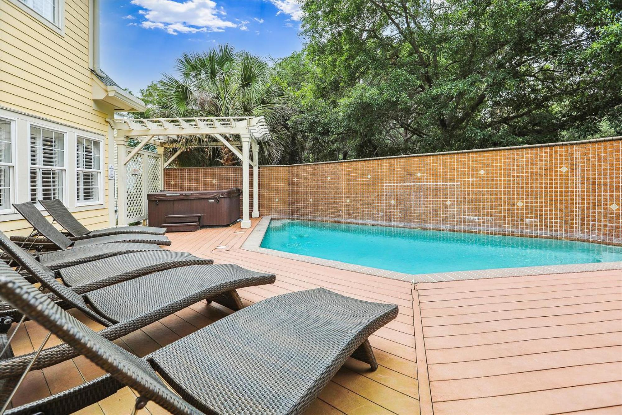 3 Surfwatch Way- Private Pool & Hot Tub, Short Walk To Beach, Free Activities Included Holiday home Hilton Head Island