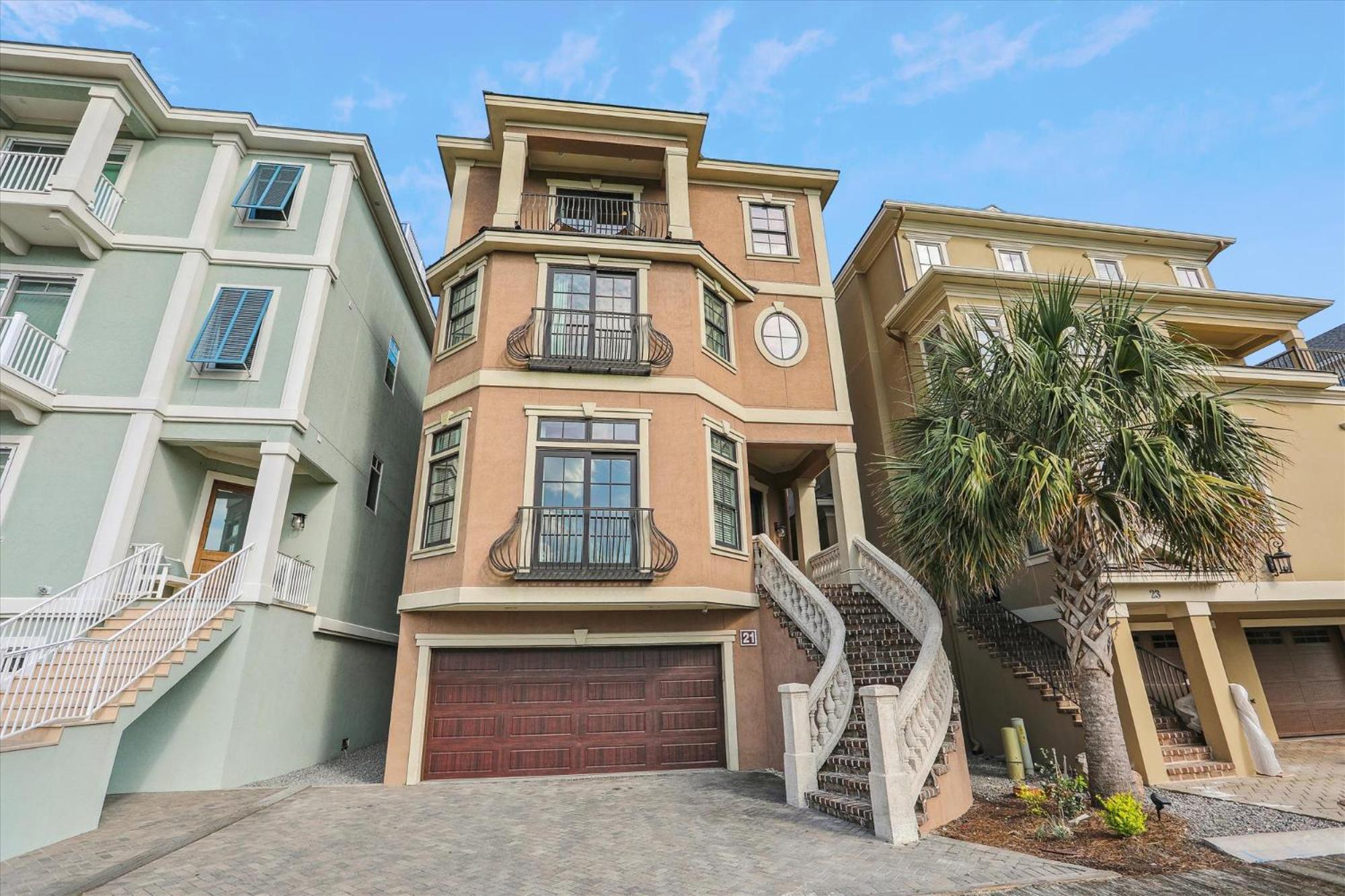 Holiday home 21 Singleton Beach- Oceanfront, Pool, Private Access! Free Activities Included