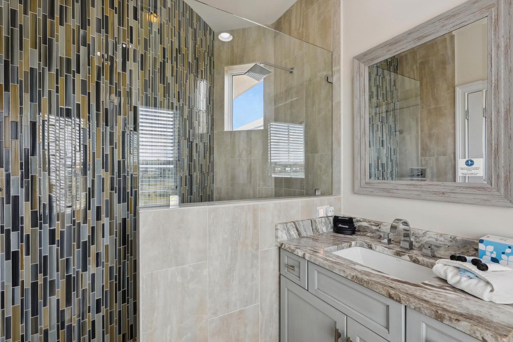 21 Singleton Beach- Oceanfront, Pool, Private Access! Free Activities Included Hilton Head Island