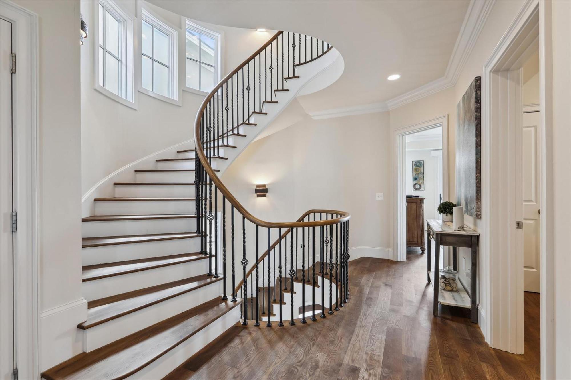 21 Singleton Beach- Oceanfront, Pool, Private Access! Free Activities Included *