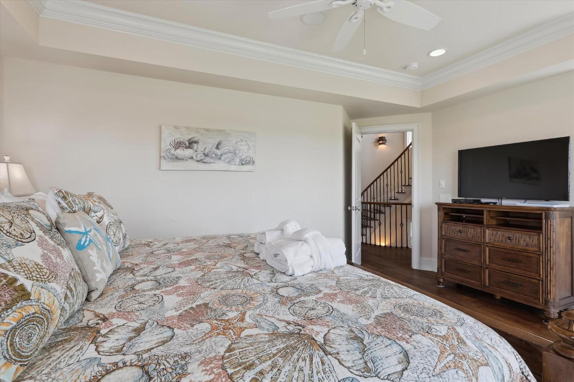 Holiday home 21 Singleton Beach- Oceanfront, Pool, Private Access! Free Activities Included *