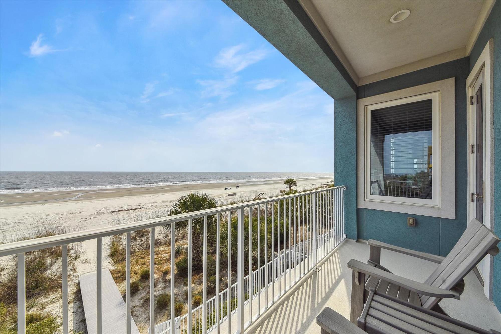 27 Singleton Beach- Oceanfront, Private Pool, Pool Table, Free Activities Included