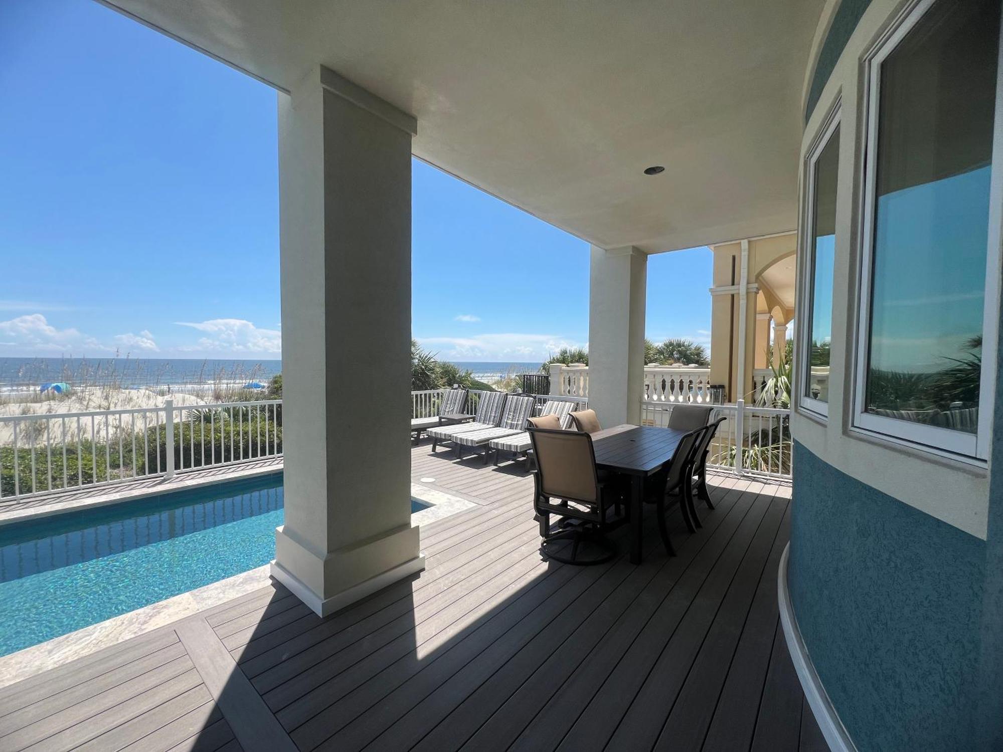 Holiday home 29 Singleton Place- Luxury Oceanfront, Pool, Pool Table, Free Activities Included