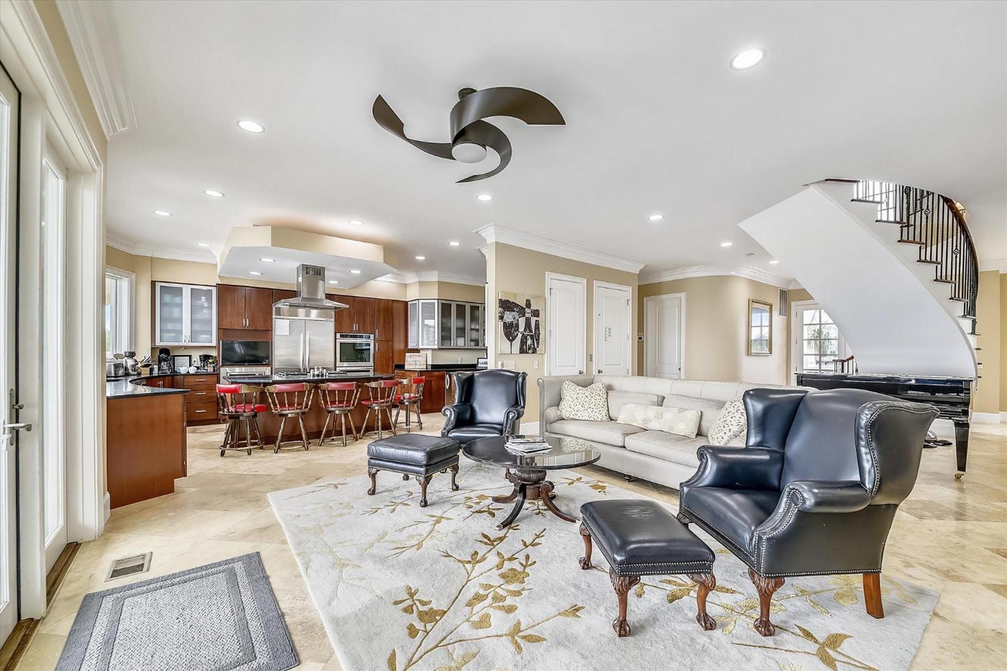 Holiday home 29 Singleton Place- Luxury Oceanfront, Pool, Pool Table, Free Activities Included Hilton Head Island