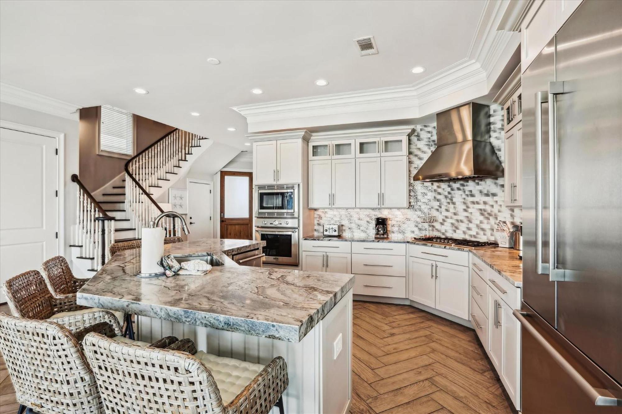 Holiday home 19 Singleton Place- Oceanfront Home, Private Pool, Free Activities Included!