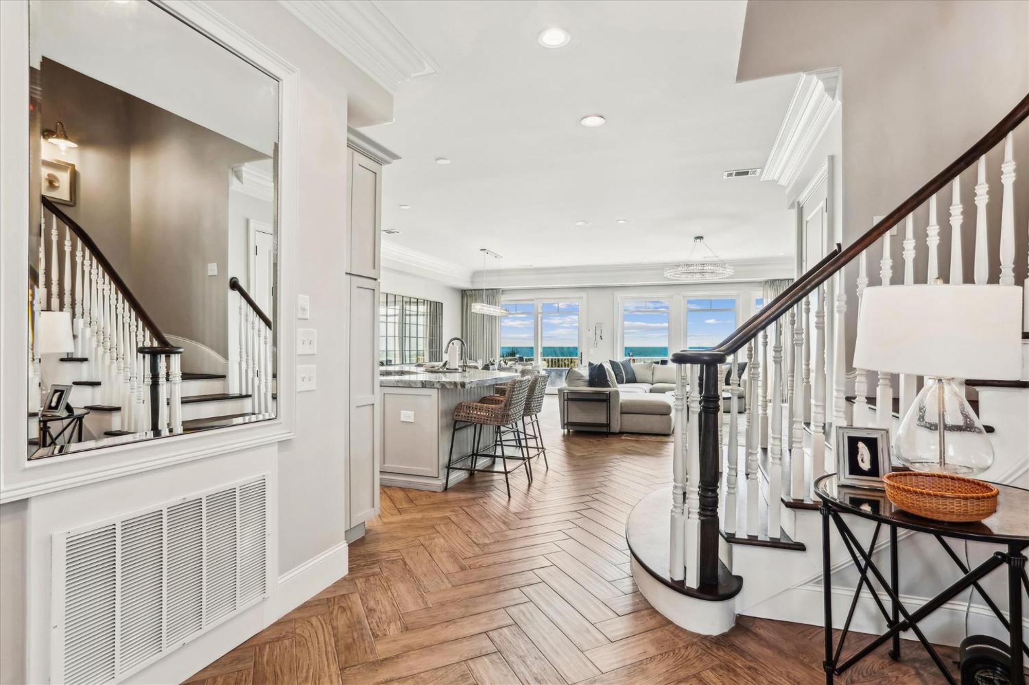 19 Singleton Place- Oceanfront Home, Private Pool, Free Activities Included!
