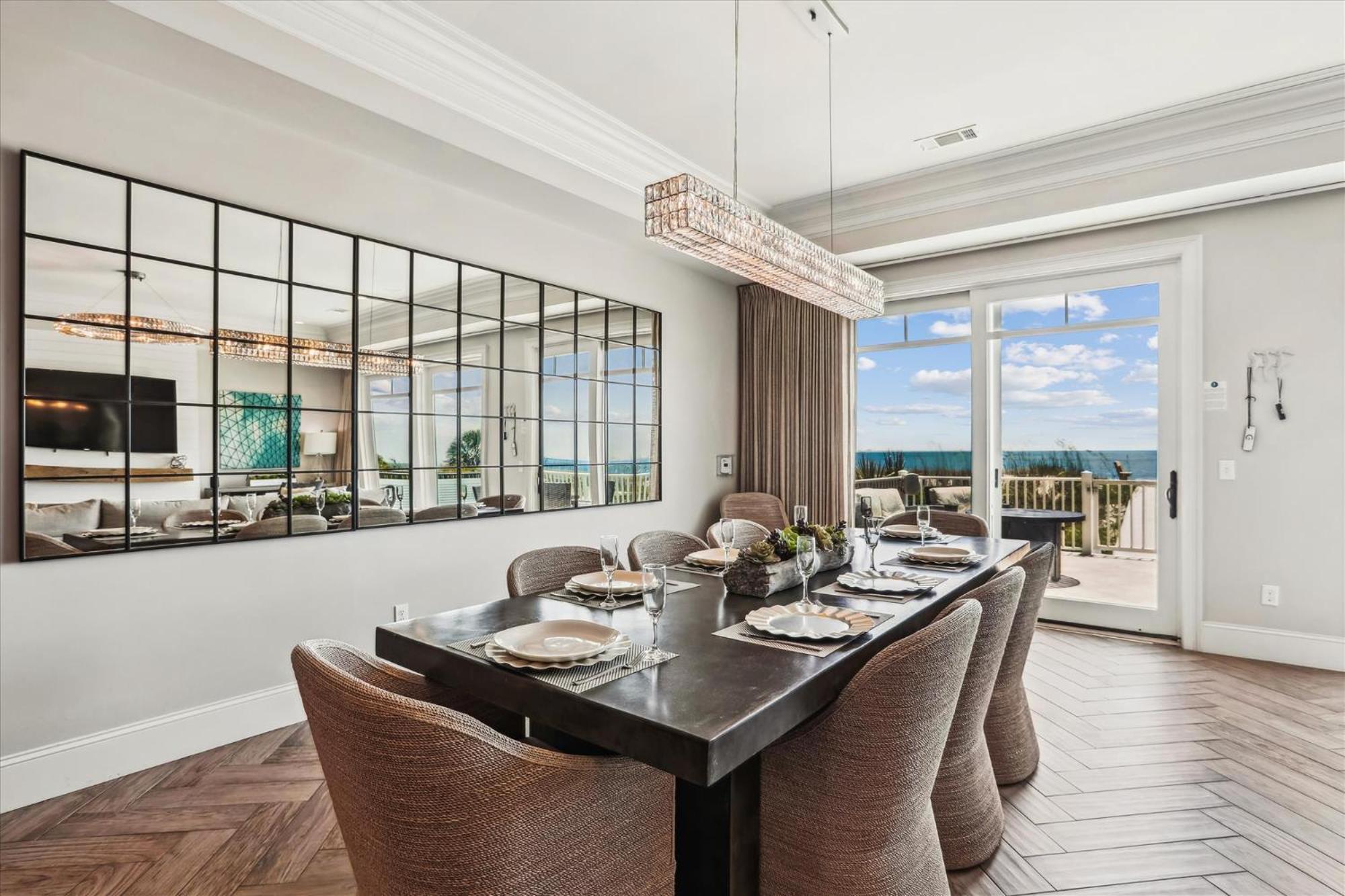 Holiday home 19 Singleton Place- Oceanfront Home, Private Pool, Free Activities Included!