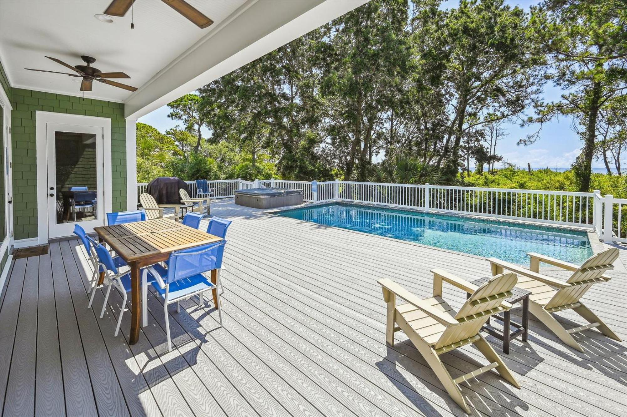 18 Dollar Road- Oceanfront, Large Private Pool, Hot Tub Free Activities Included