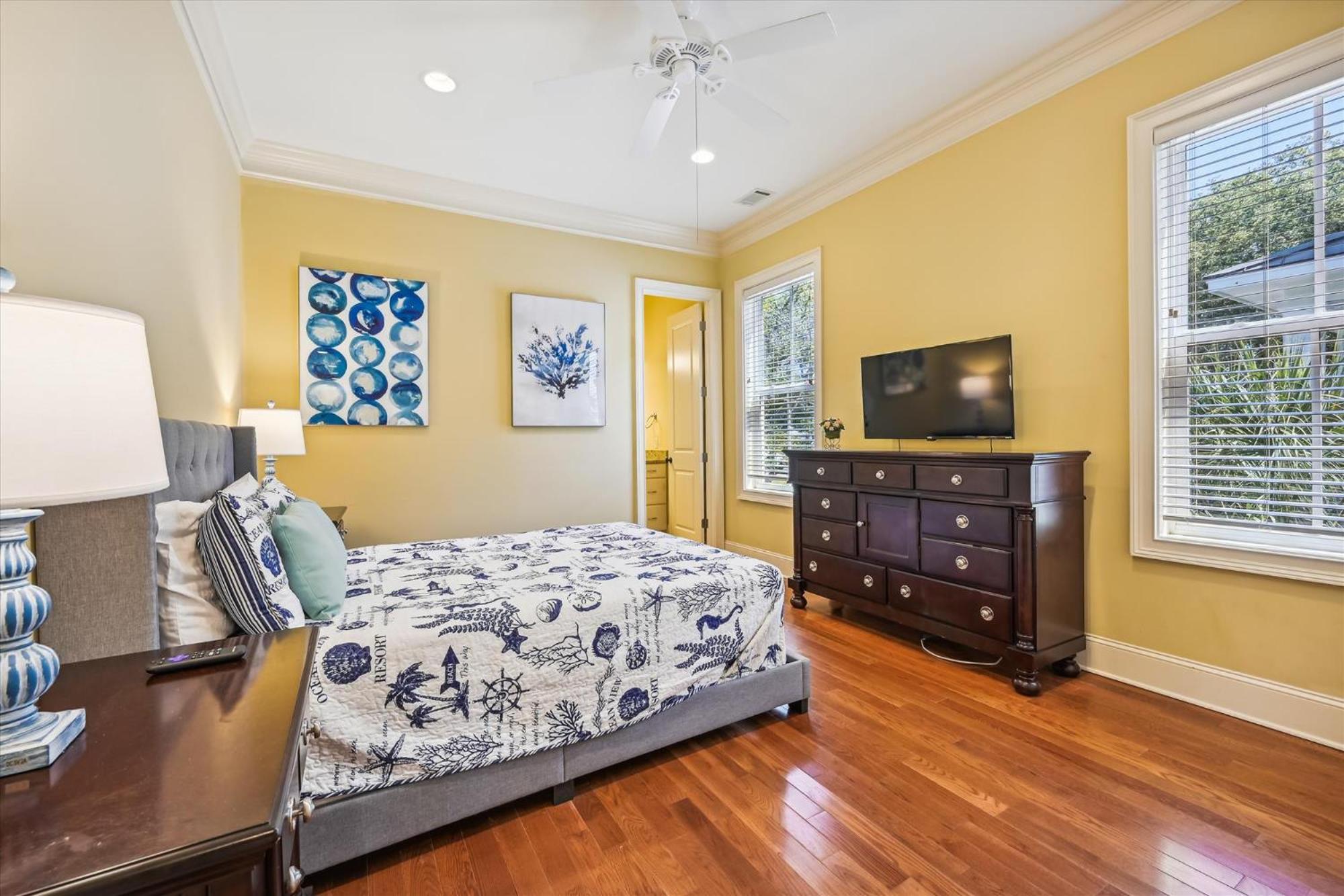 Holiday home 18 Dollar Road- Oceanfront, Large Private Pool, Hot Tub Free Activities Included