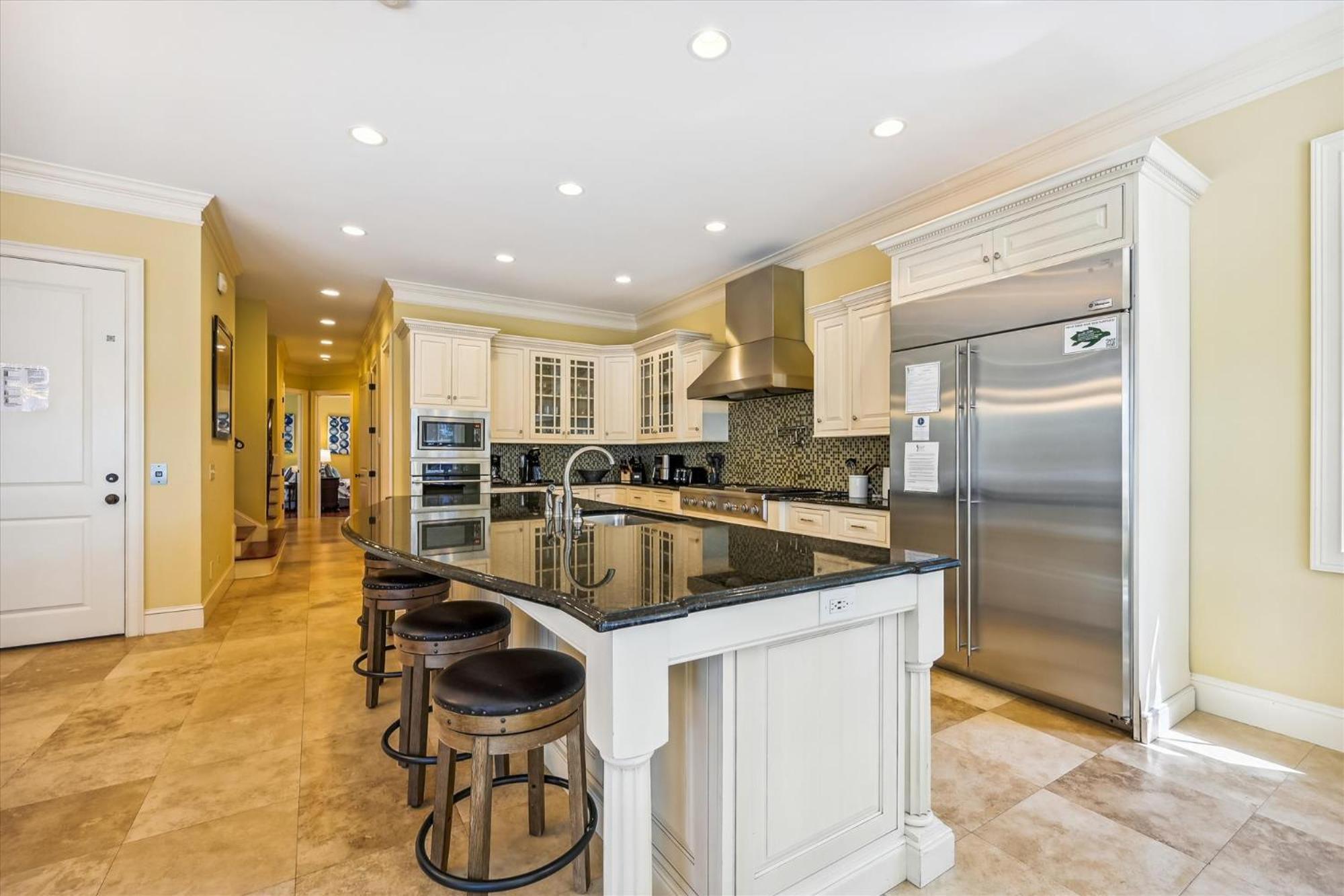 18 Dollar Road- Oceanfront, Large Private Pool, Hot Tub Free Activities Included *