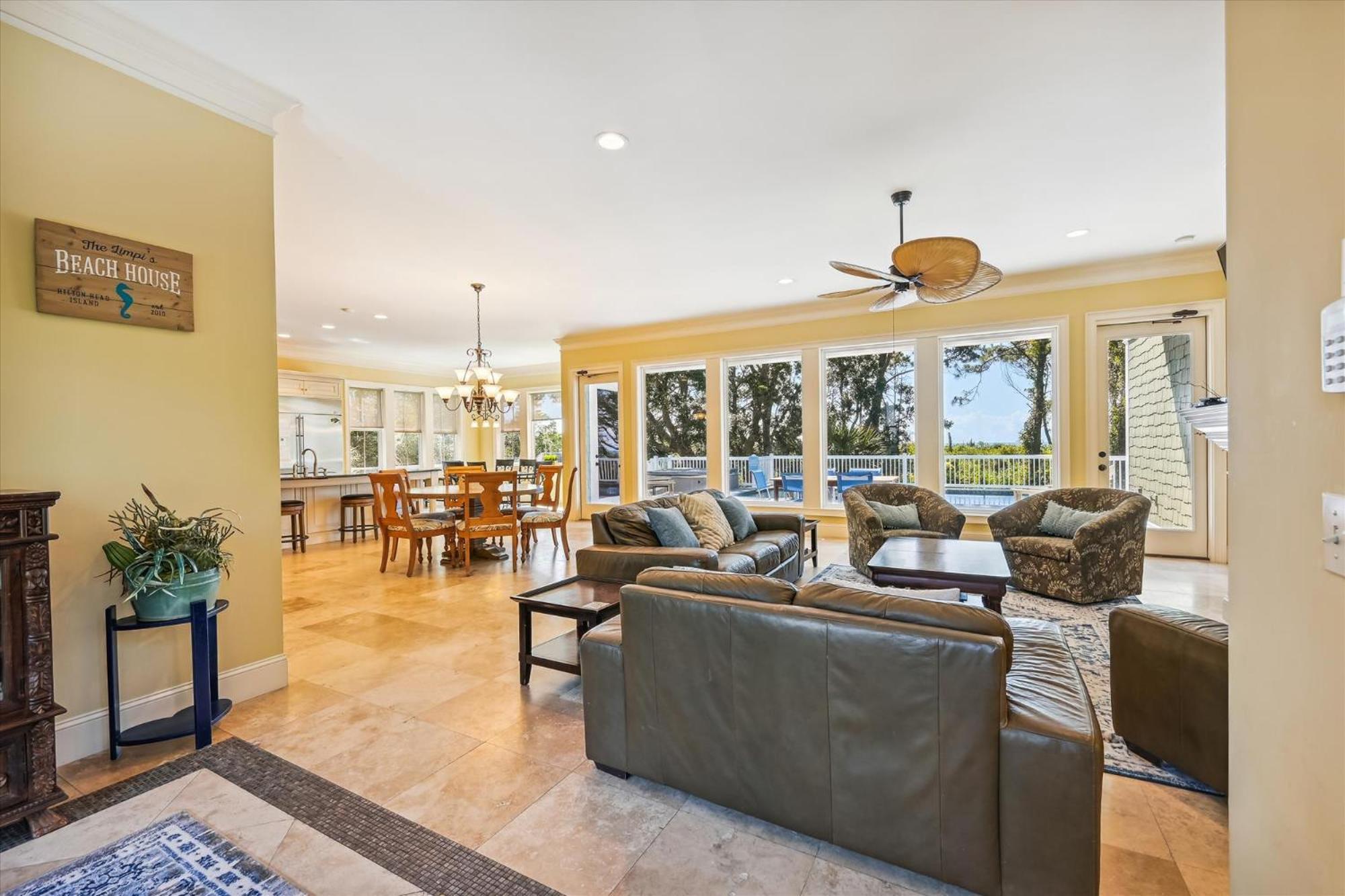 18 Dollar Road- Oceanfront, Large Private Pool, Hot Tub Free Activities Included
