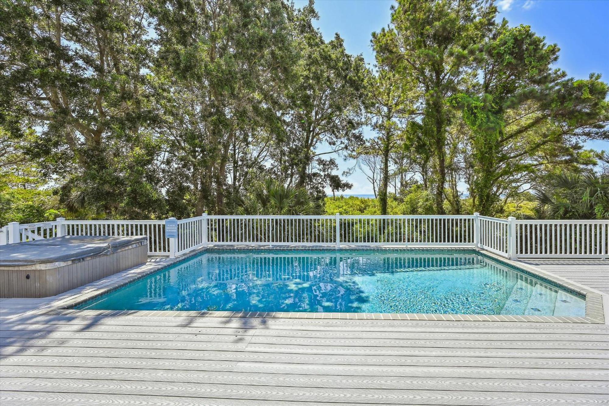 18 Dollar Road- Oceanfront, Large Private Pool, Hot Tub Free Activities Included Holiday home Hilton Head Island