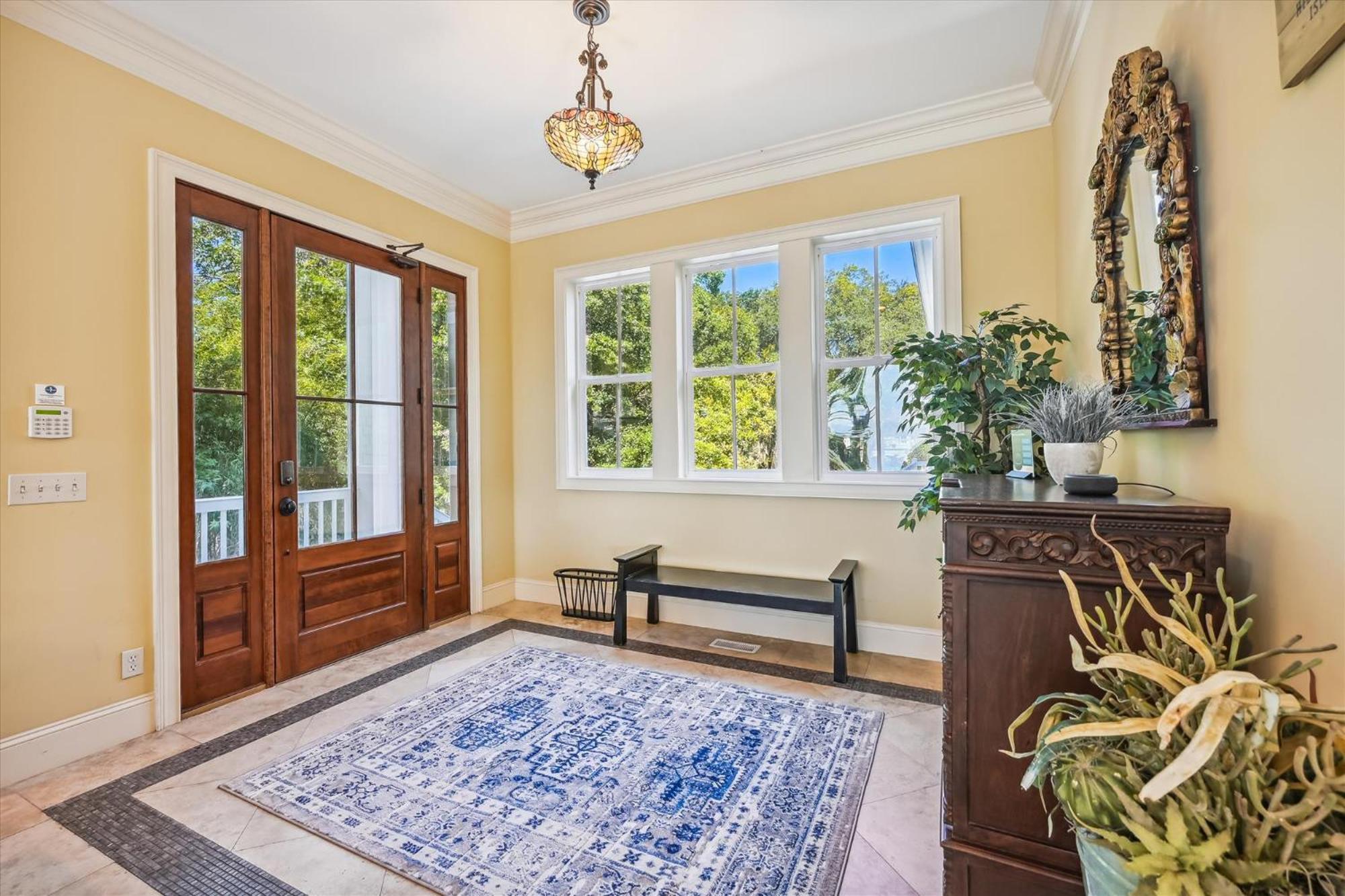 18 Dollar Road- Oceanfront, Large Private Pool, Hot Tub Free Activities Included Holiday home