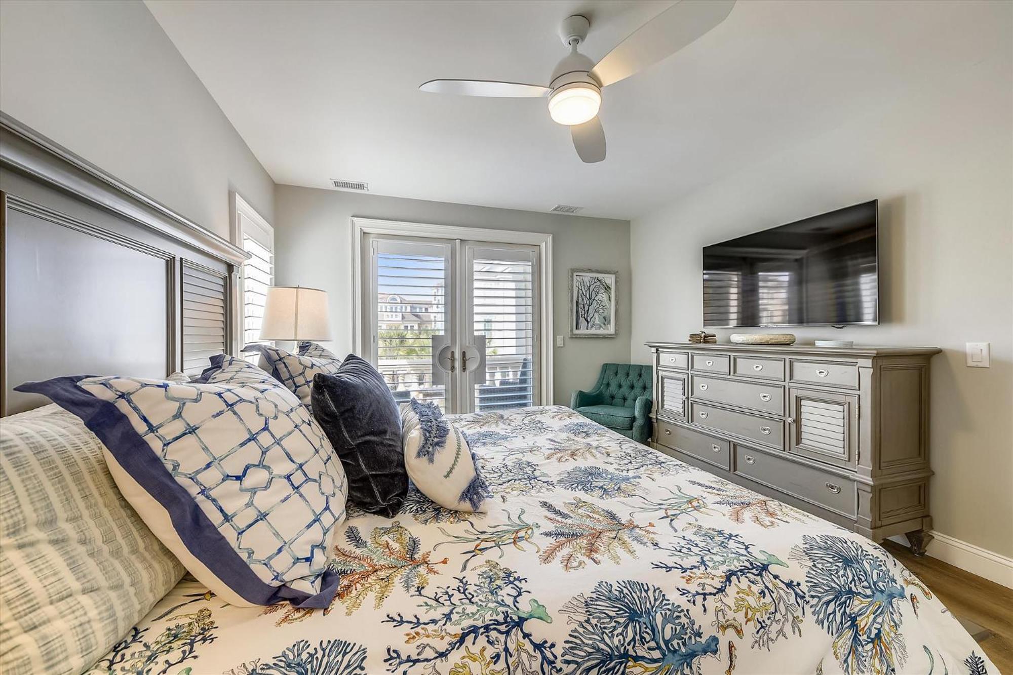 14 Collier Road- Oceanfront, Private Pool, Free Activities Included Holiday home *