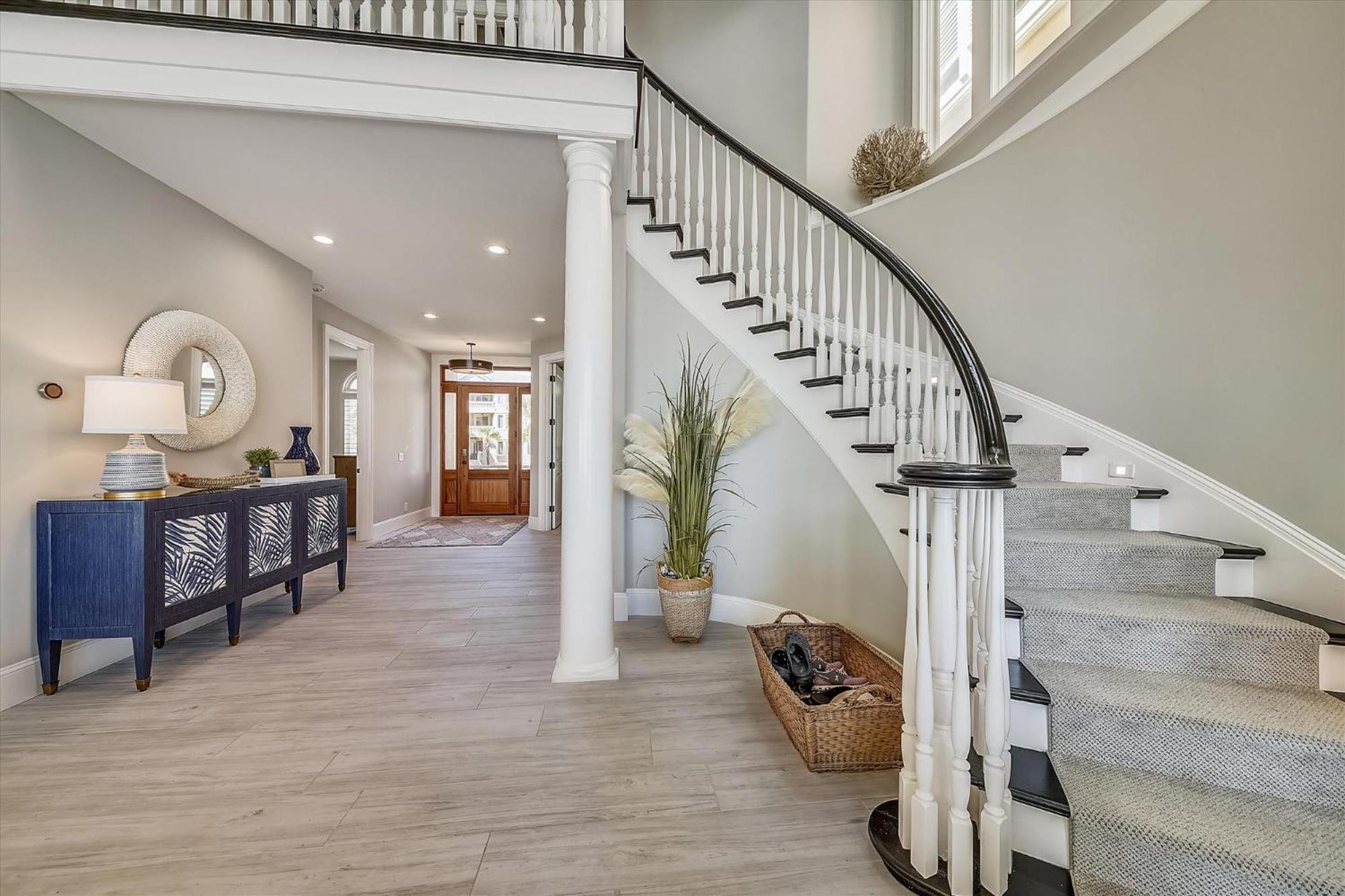 14 Collier Road- Oceanfront, Private Pool, Free Activities Included Holiday home