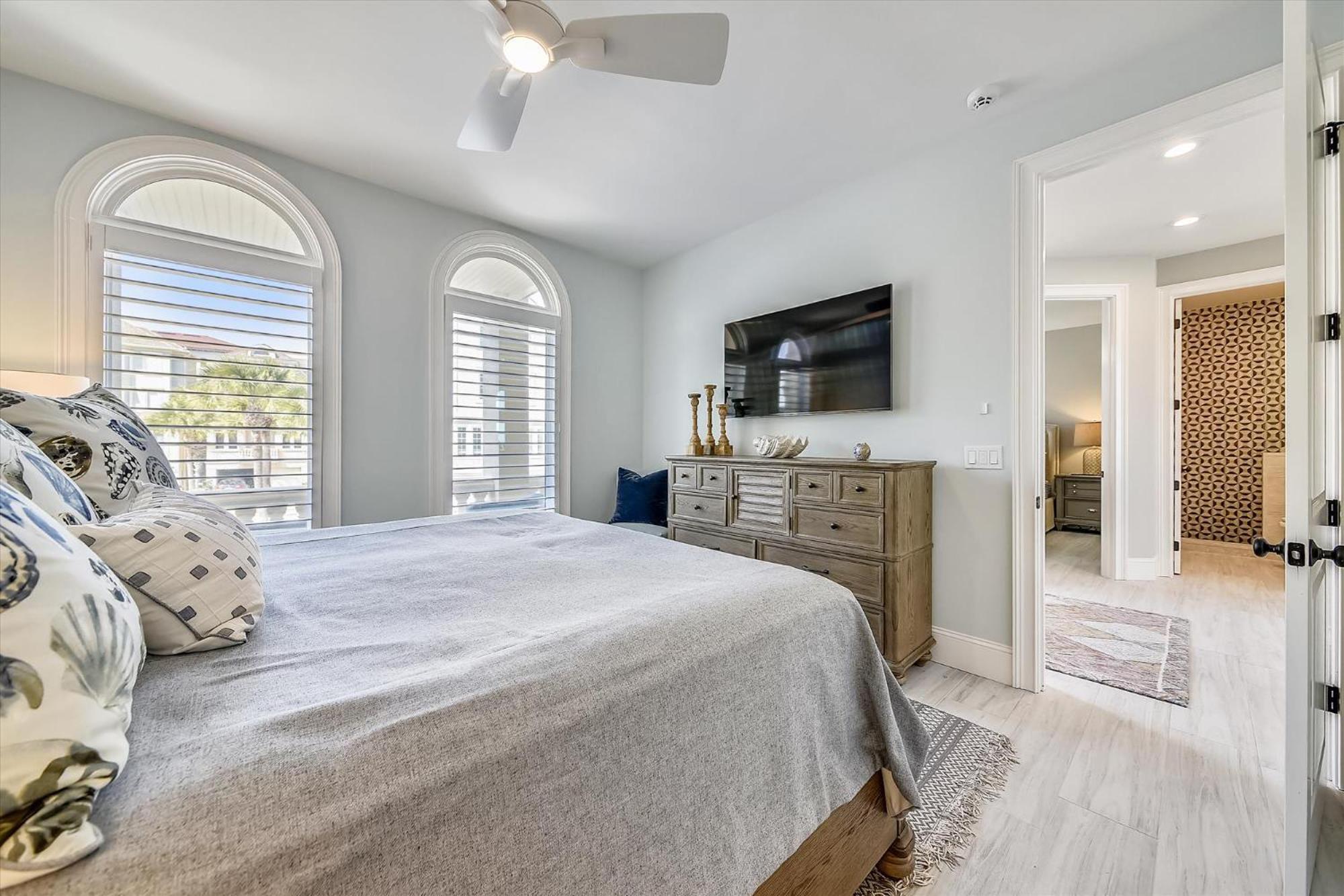 14 Collier Road- Oceanfront, Private Pool, Free Activities Included *
