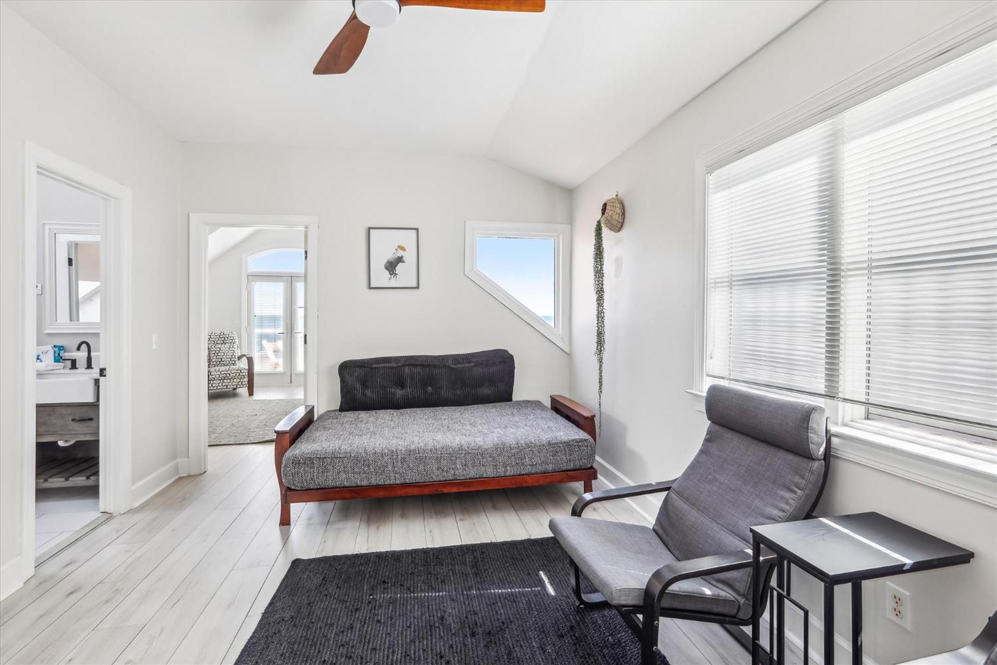 Holiday home 12 Collier Road- Oceanfront, Pool, Great For Large Groups, Free Activities Included