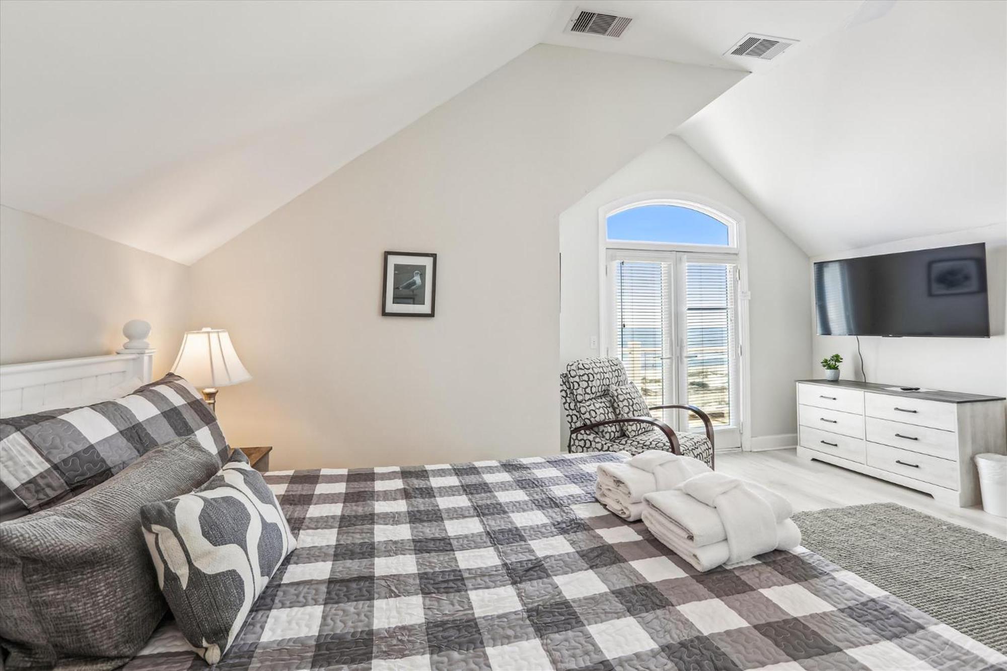 12 Collier Road- Oceanfront, Pool, Great For Large Groups, Free Activities Included * Hilton Head Island