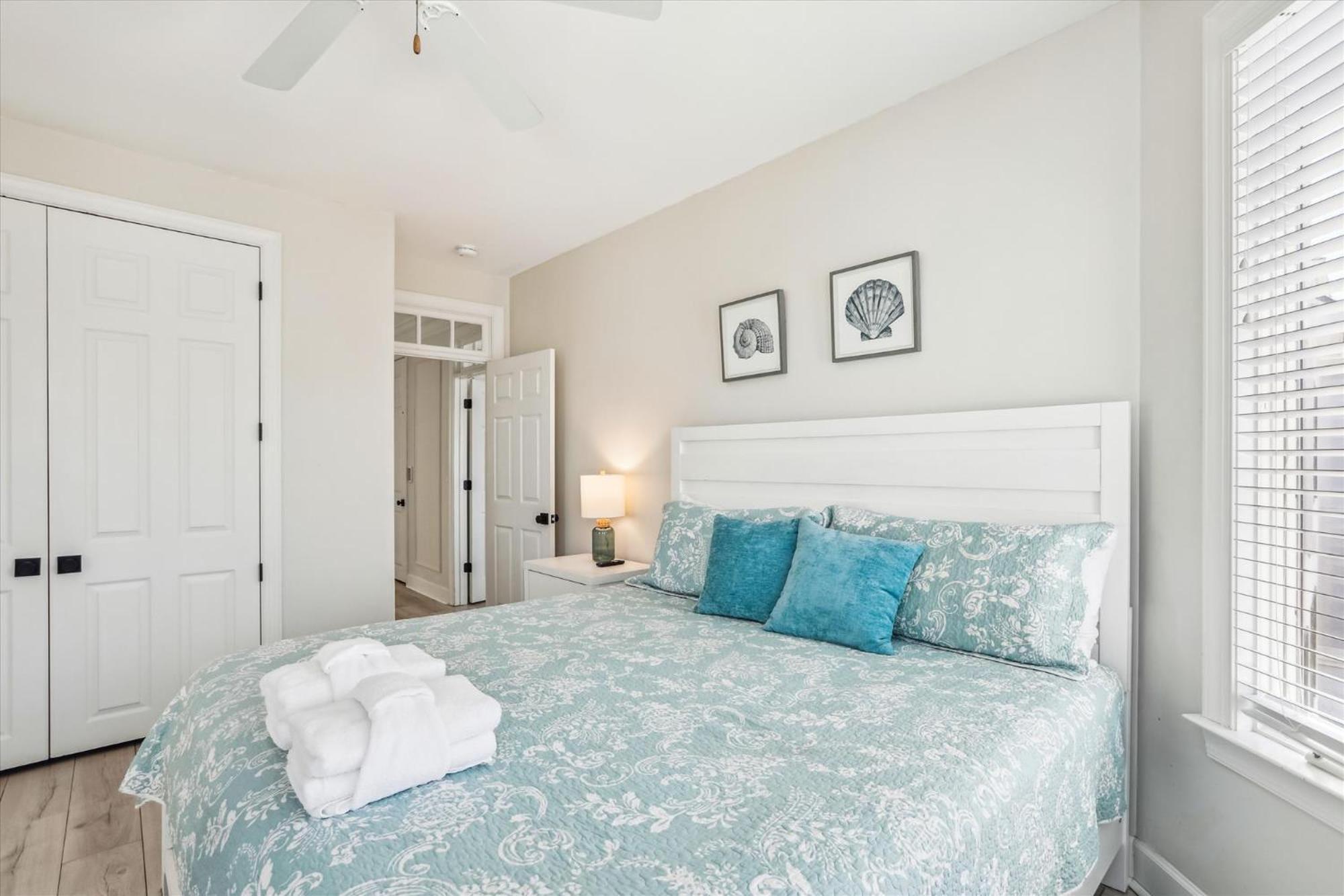 Holiday home 12 Collier Road- Oceanfront, Pool, Great For Large Groups, Free Activities Included