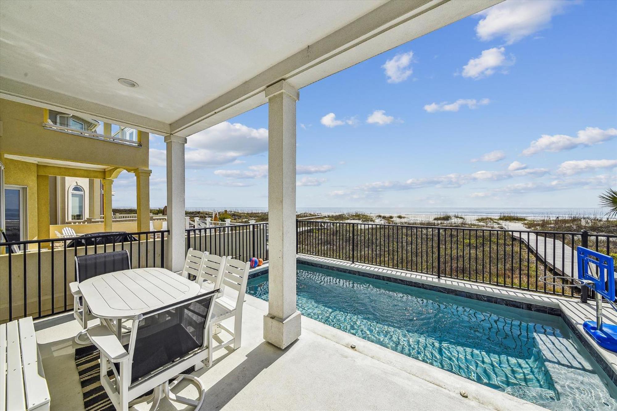 10 Collier Beach- Oceanfront, Private Access, Heatable Pool, Free Activities Included Holiday home Hilton Head Island