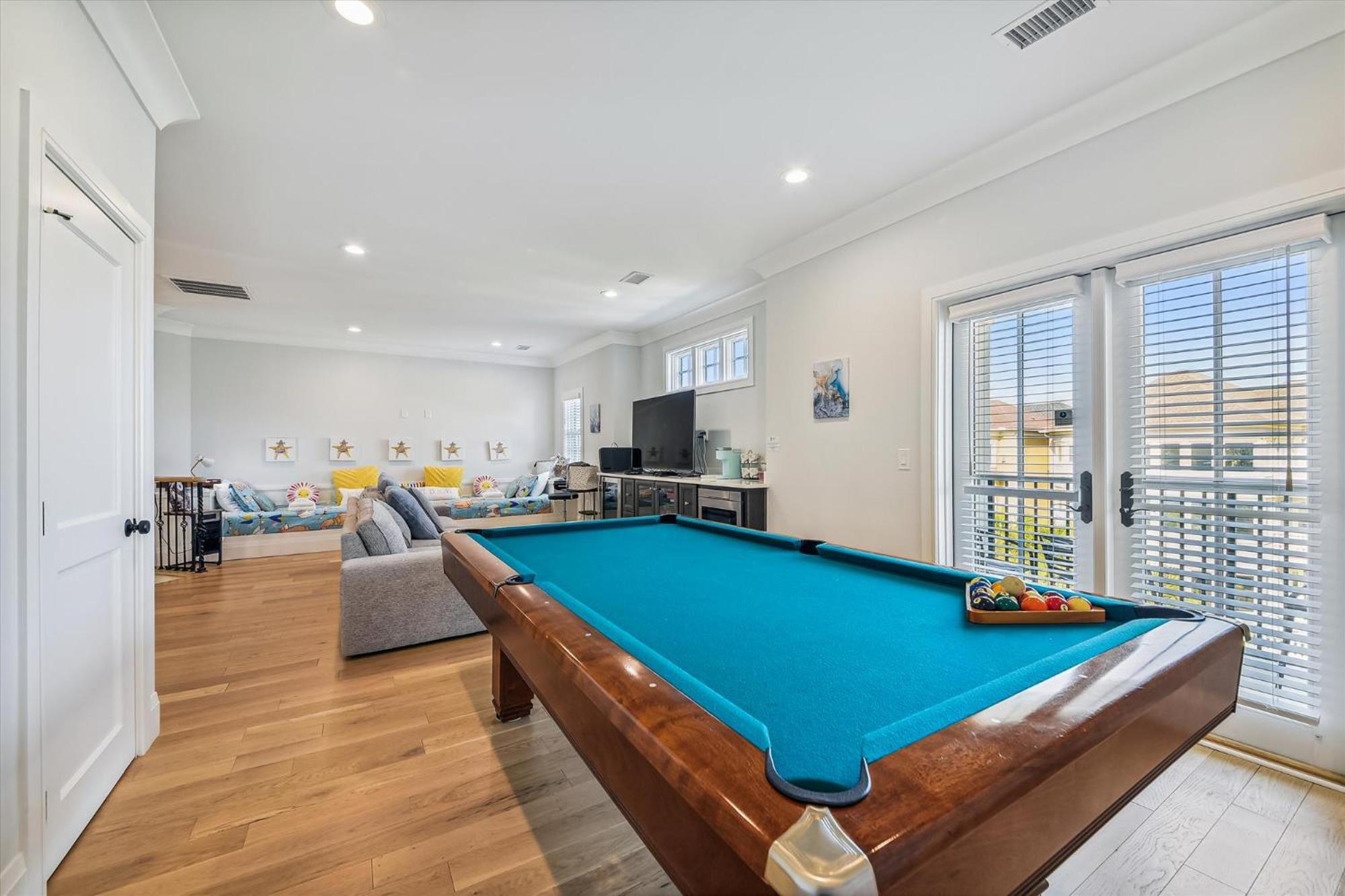 Holiday home 10 Collier Beach- Oceanfront, Private Access, Heatable Pool, Free Activities Included