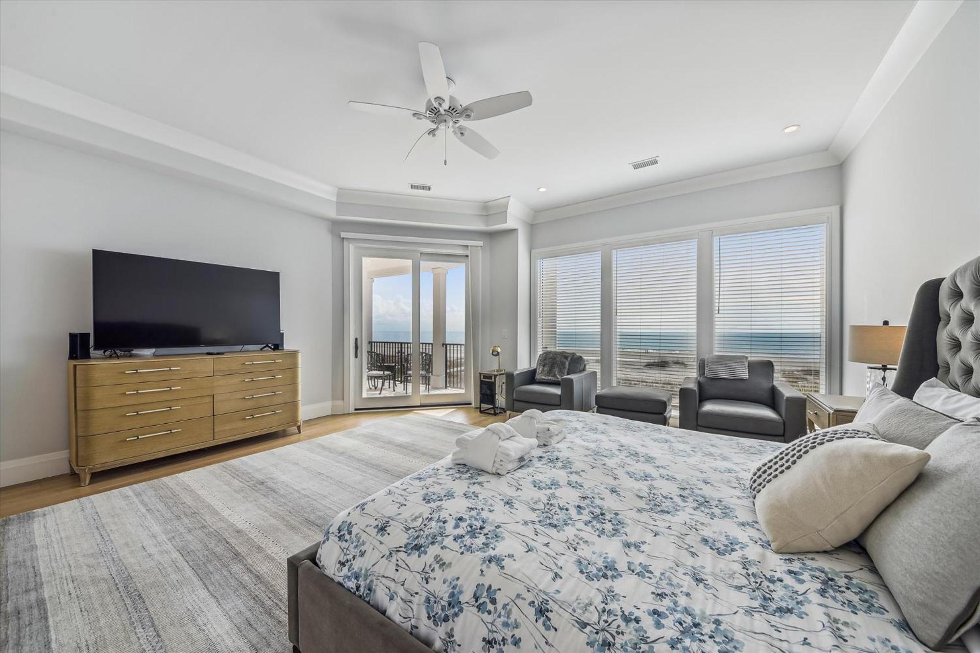 10 Collier Beach- Oceanfront, Private Access, Heatable Pool, Free Activities Included Holiday home Hilton Head Island