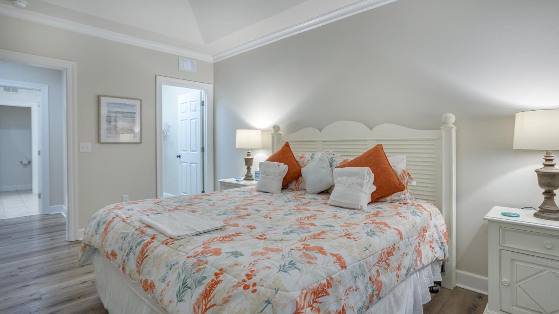 Villa Coastal, Luxury, Walk To *