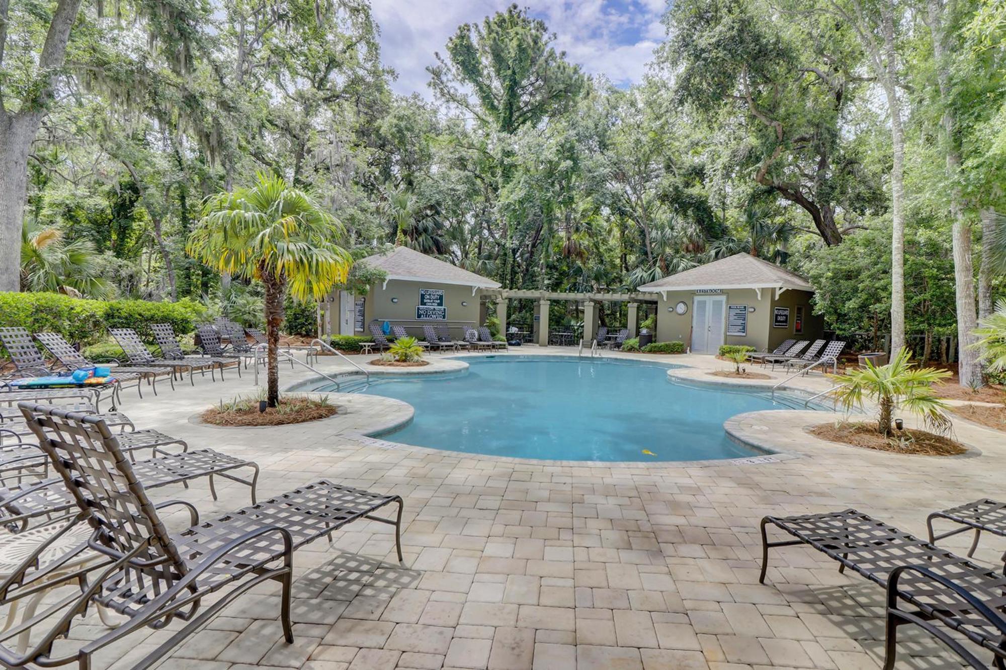 Coastal, Luxury, Walk To Villa Hilton Head Island