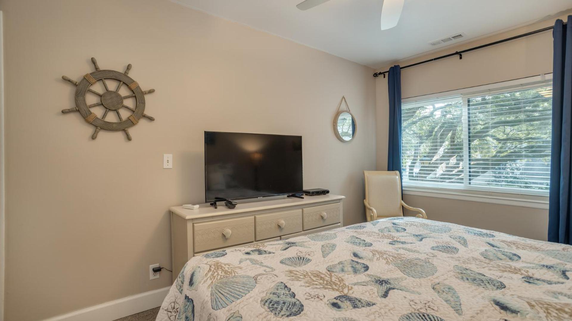 Villa Pet Friendly, Private Deck, Coastal