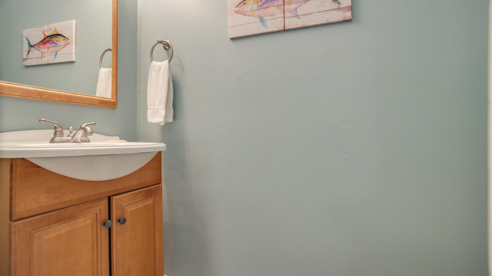 Villa Pet Friendly, Private Deck, Coastal *