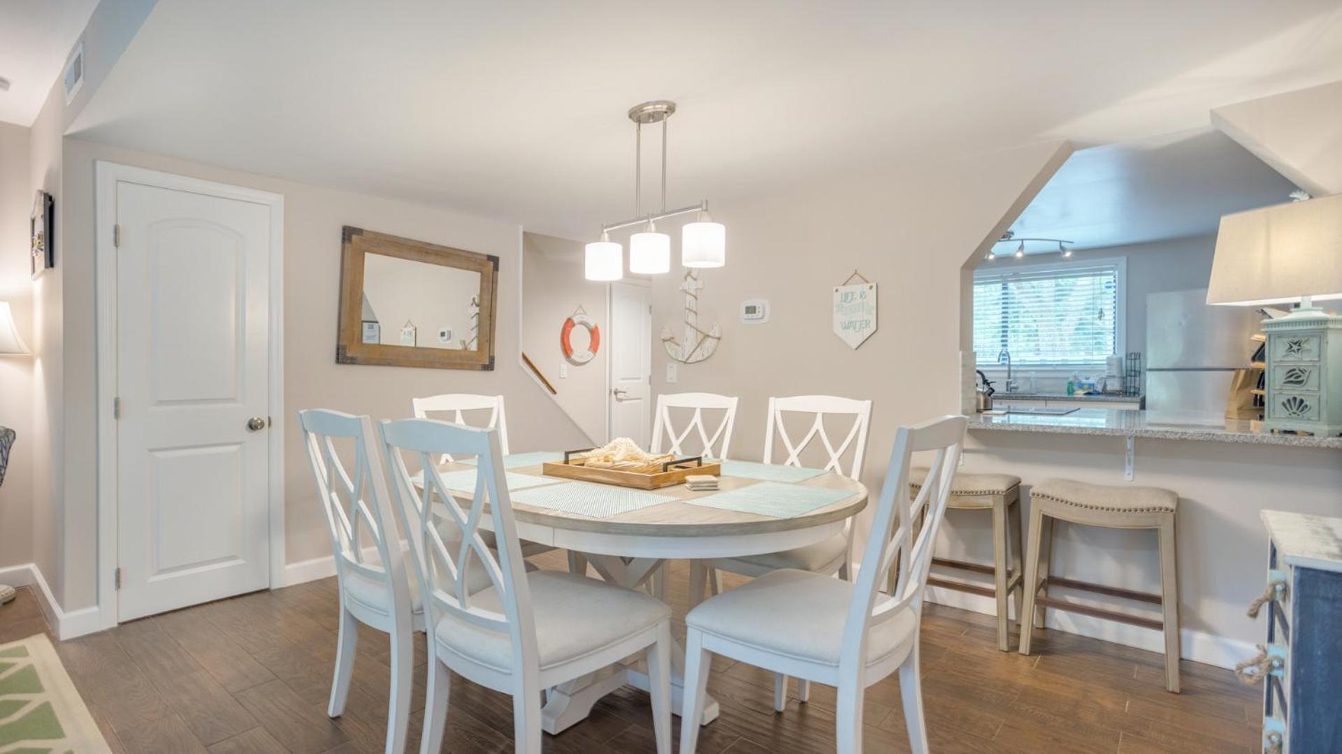 Villa Pet Friendly, Coastal, Getaway *