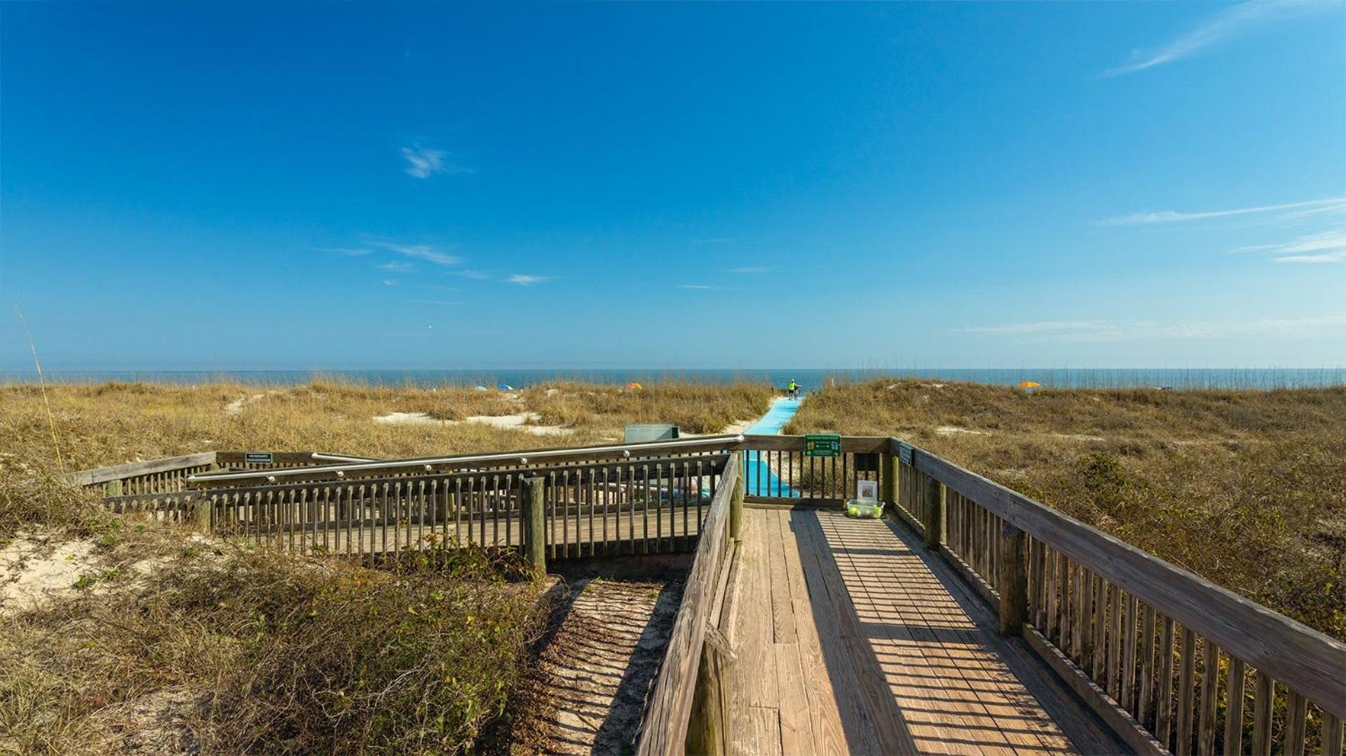 Villa Family Getaway, Walk To Beach, Balcony Hilton Head Island