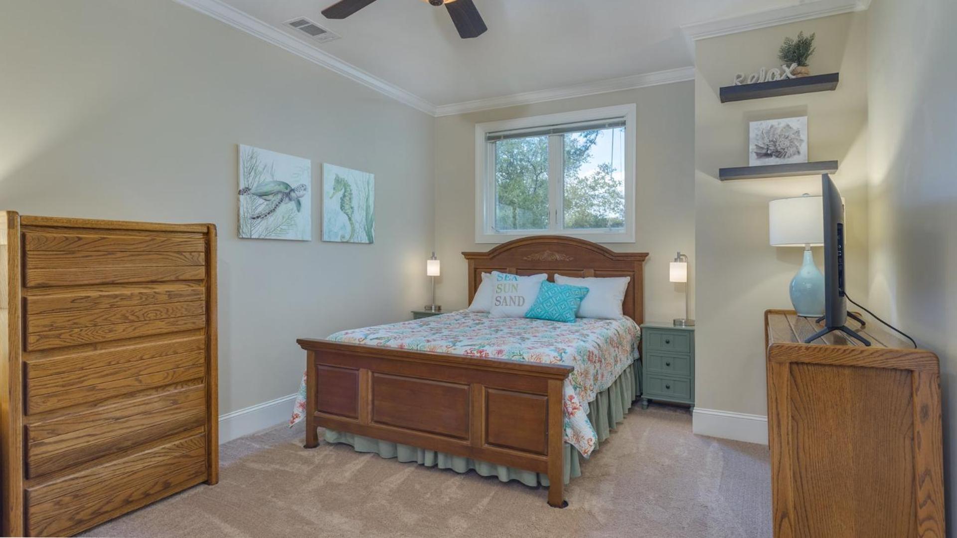 Family Getaway, Walk To Beach, Balcony * Hilton Head Island