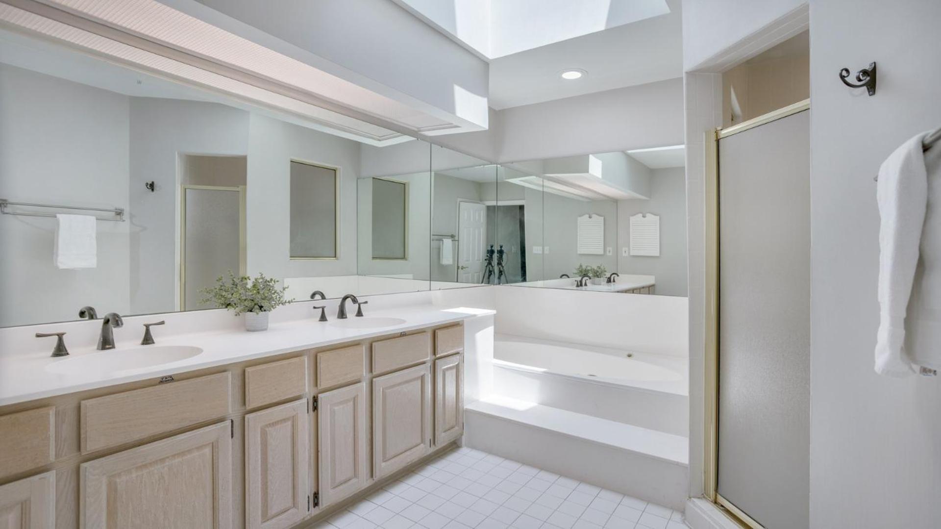 Complex Pool, Beach, Palmetto Dunes Villa