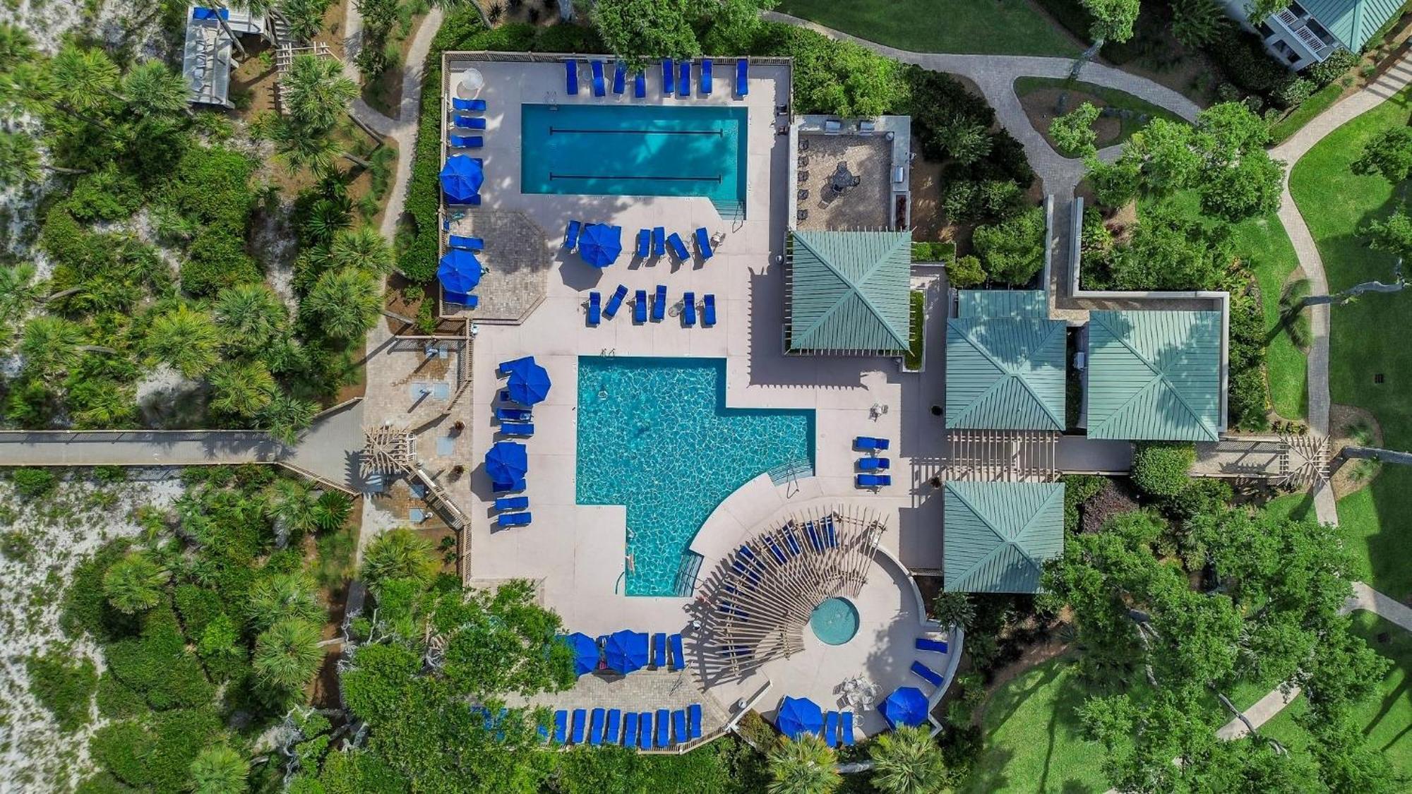 Oceanfront, Large Suites, Free Bikes