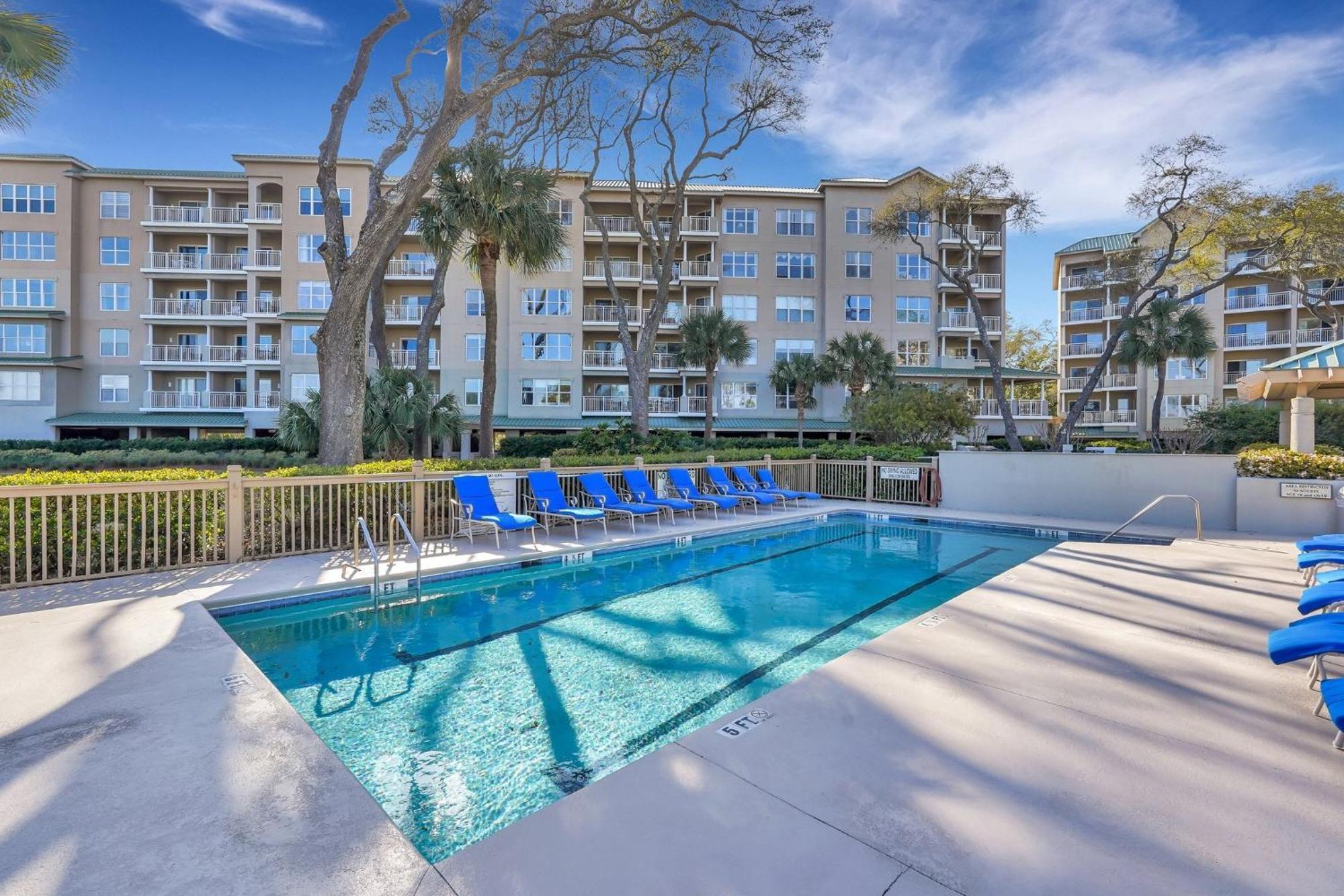 Oceanfront, Large Suites, Free Bikes * Hilton Head Island
