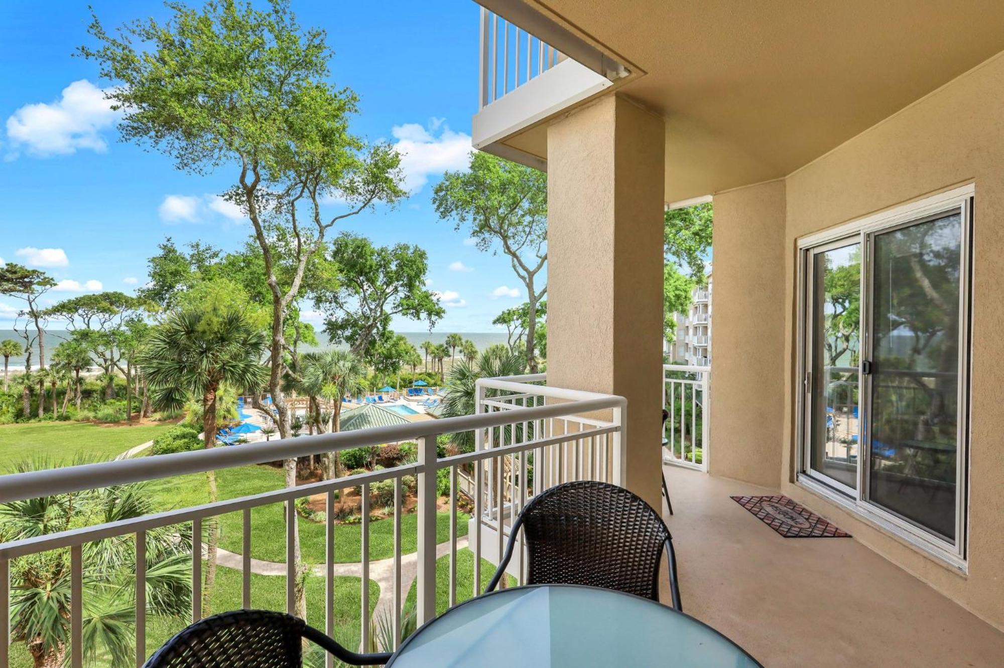 Oceanfront, Large Suites, Free Bikes * Hilton Head Island