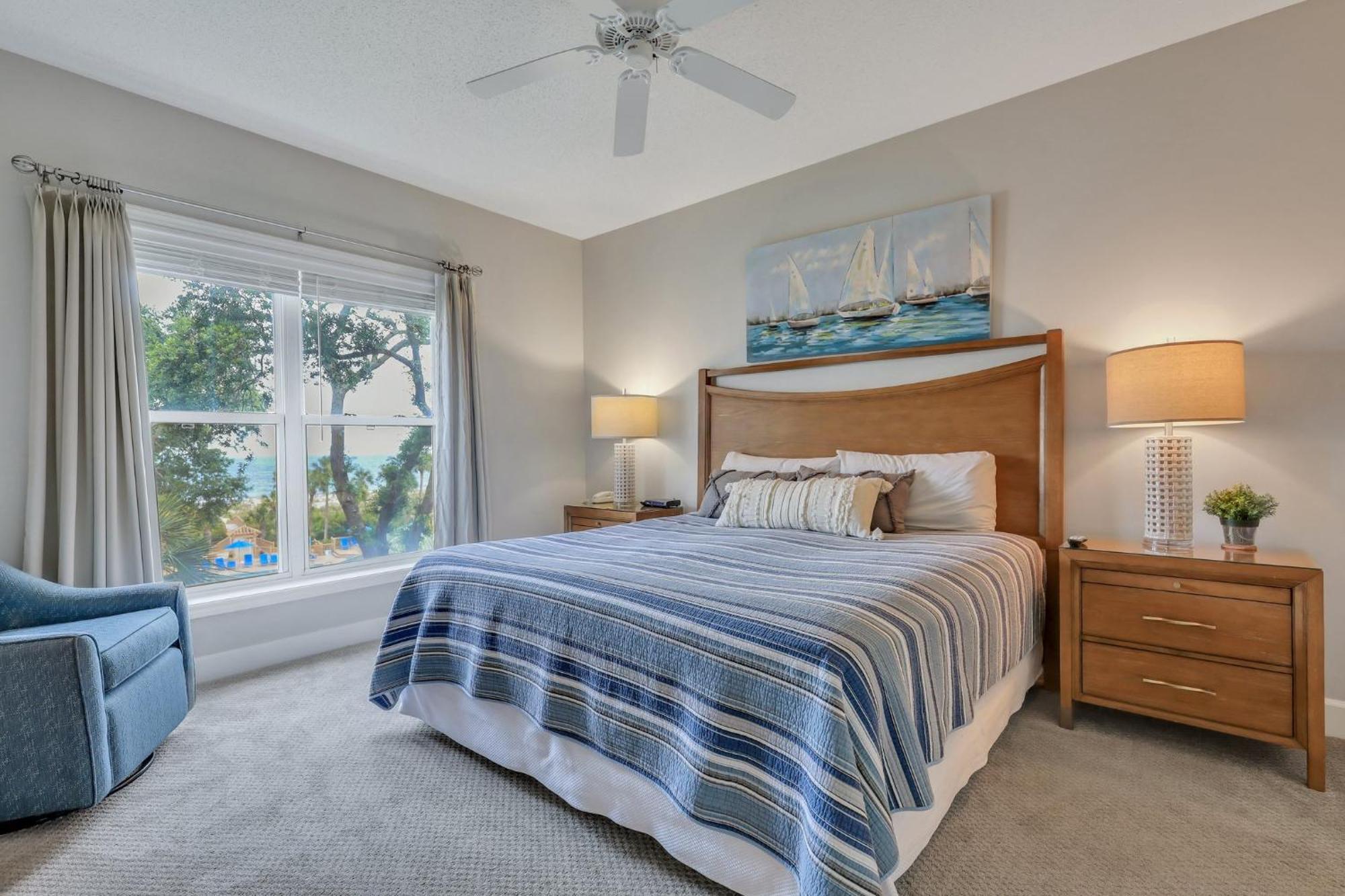 Oceanfront, Large Suites, Free Bikes Villa *