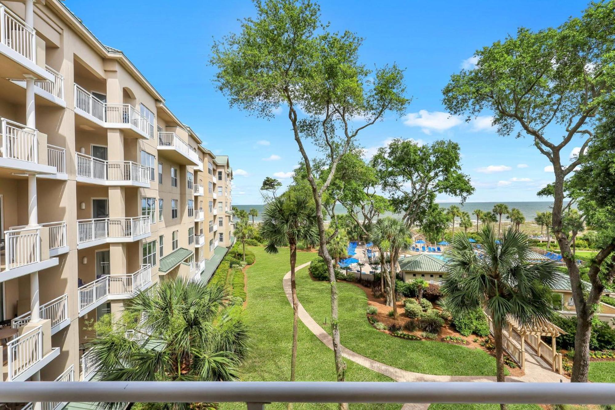 Oceanfront, Large Suites, Free Bikes Villa *