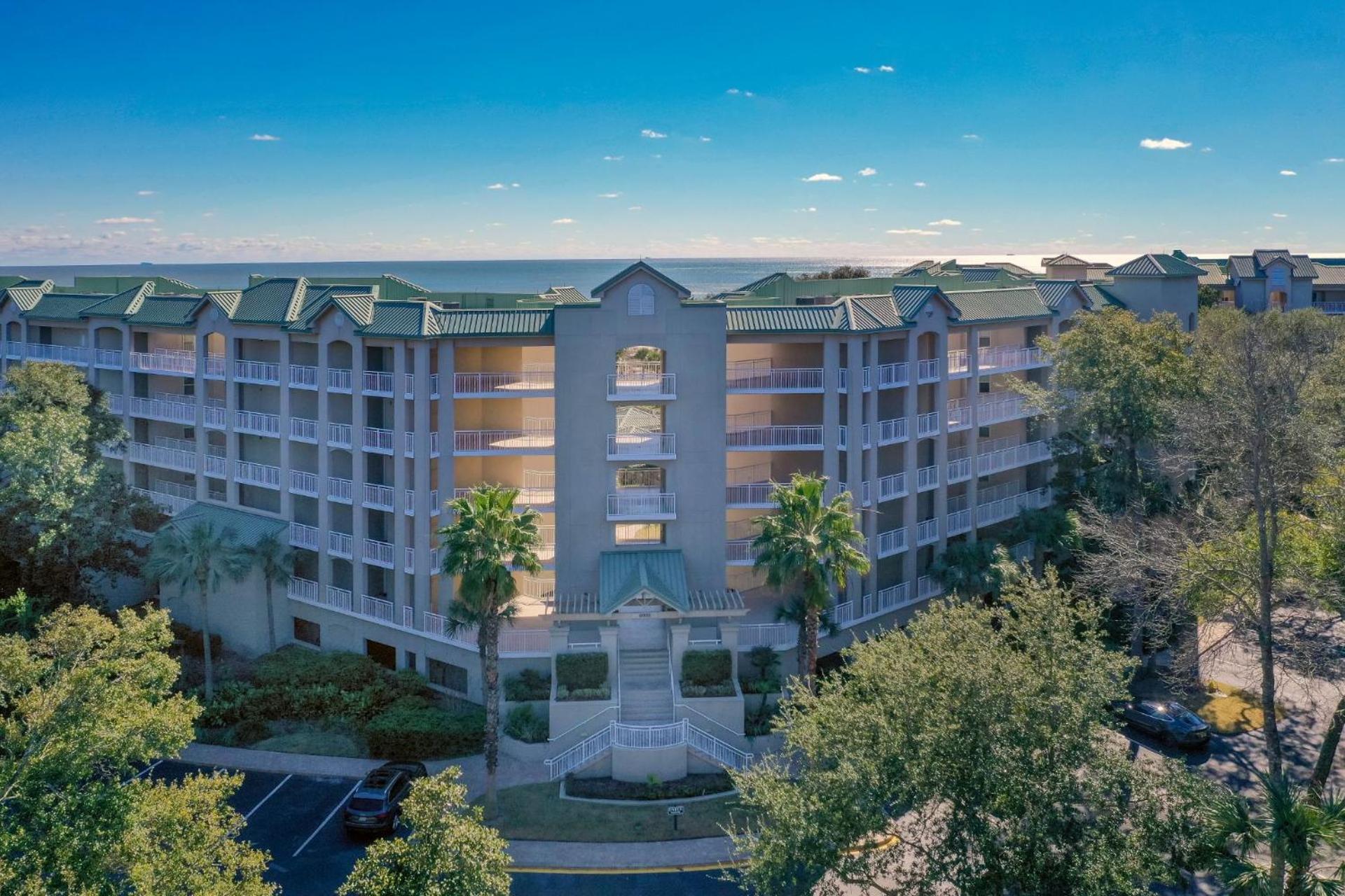 Complex Pool, Getaway, Oceanfront
