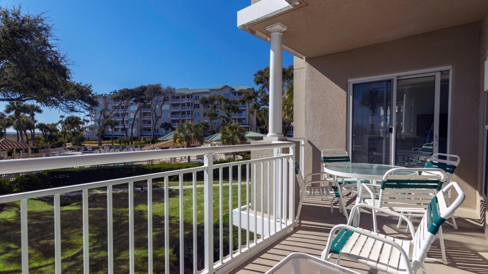 Complex Pool, Getaway, Oceanfront Hilton Head Island